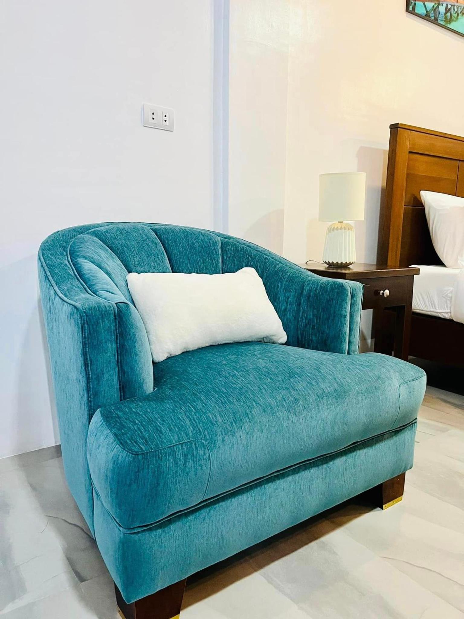 Suite with Sea View - Photo 4