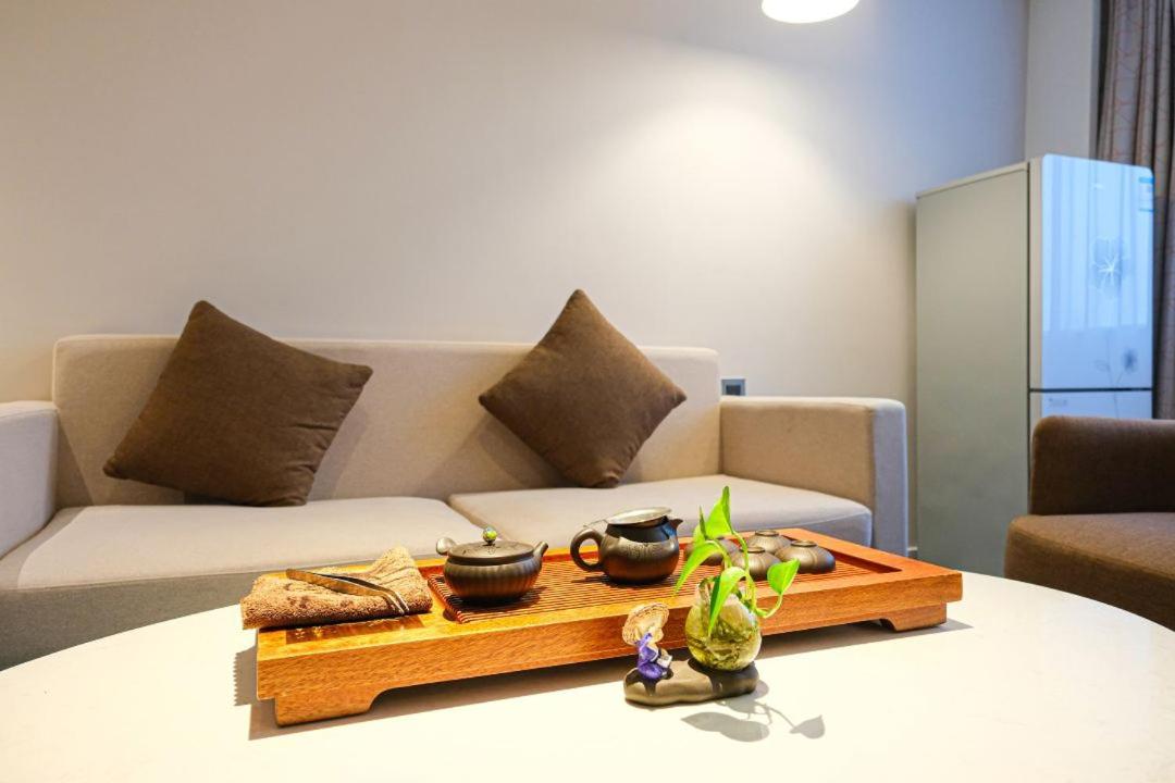 One-Bedroom Suite - Photo 5