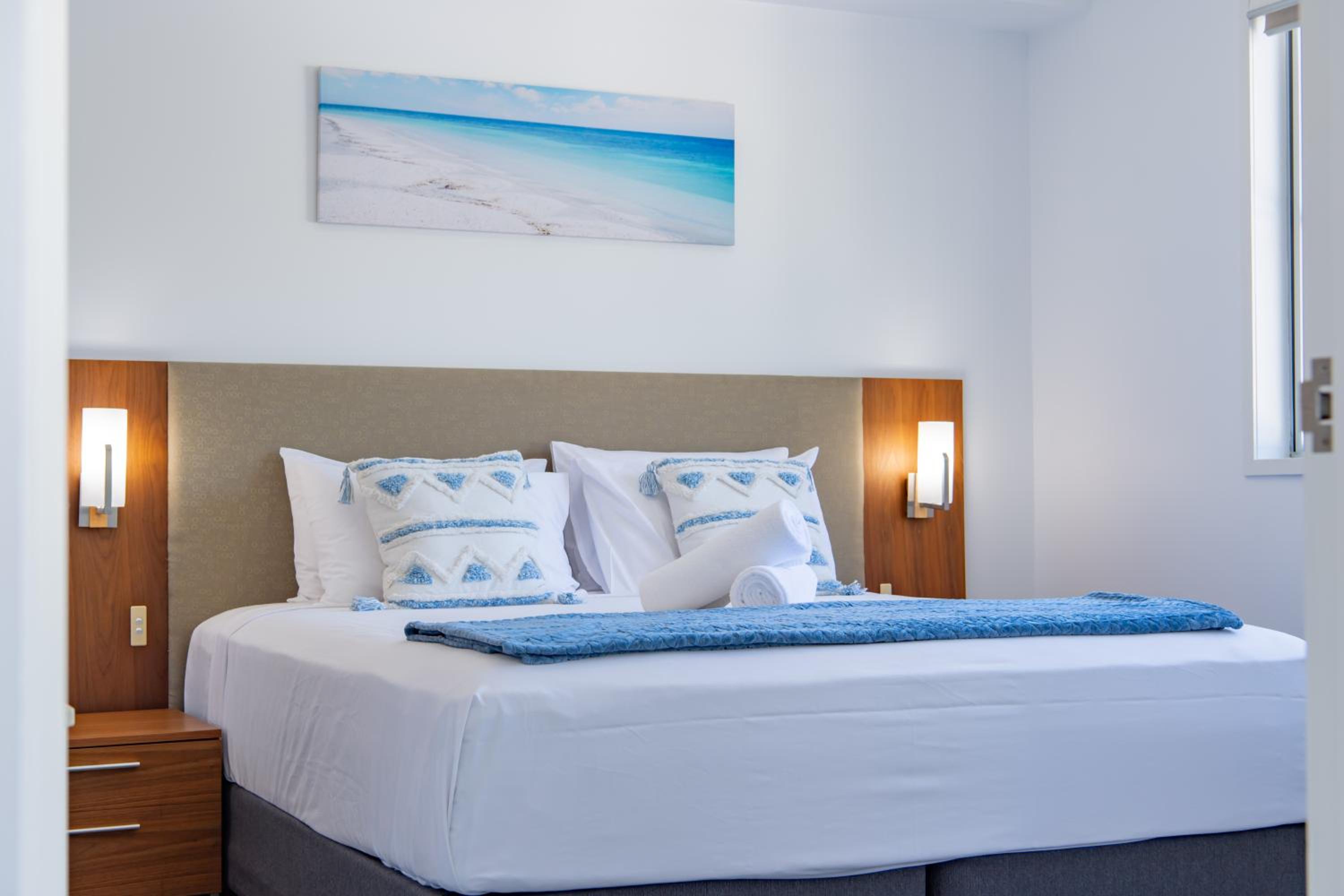 Two-Bedroom Apartment with Ocean View photo 3