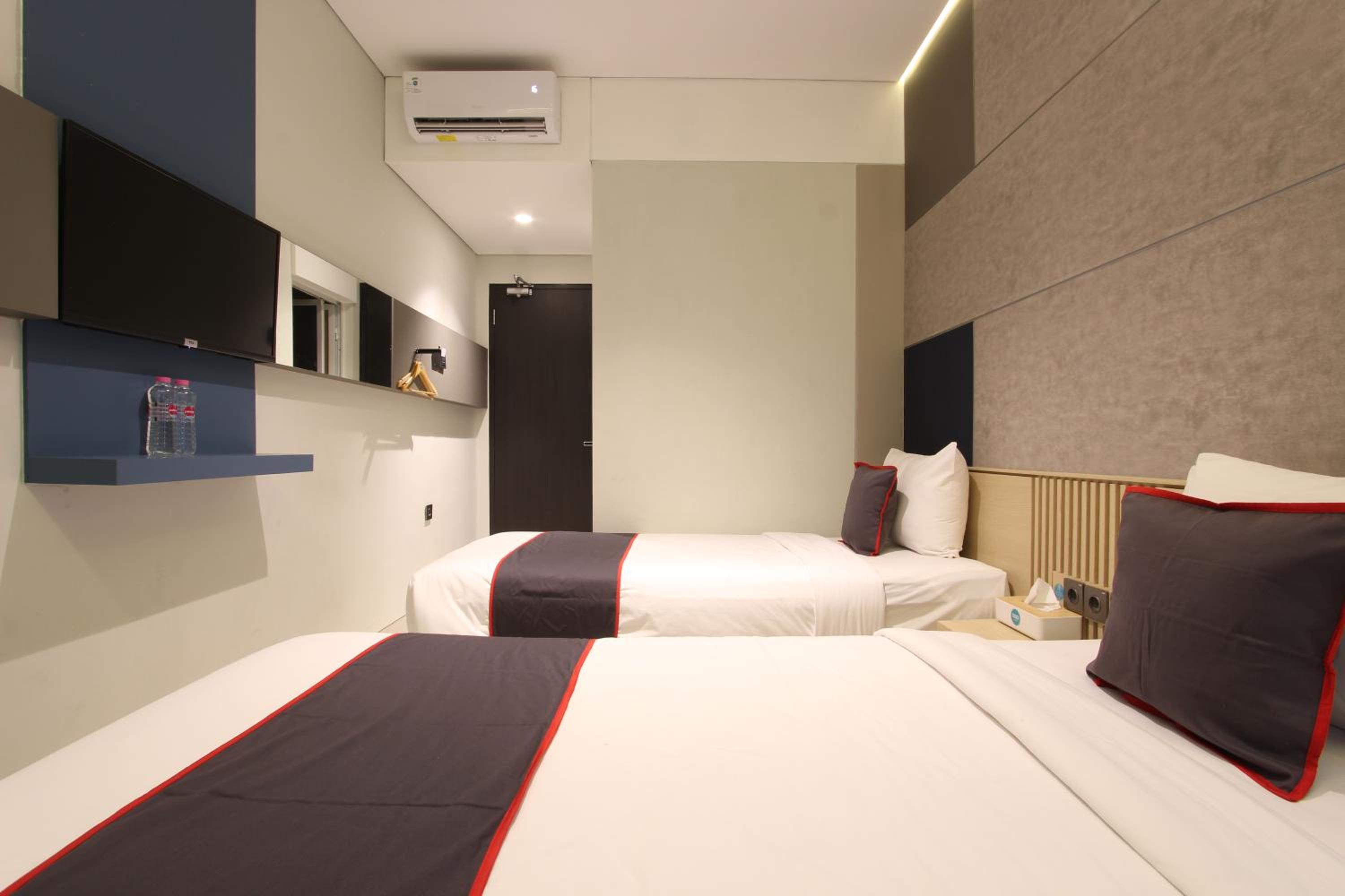 Standard Twin Room photo 1