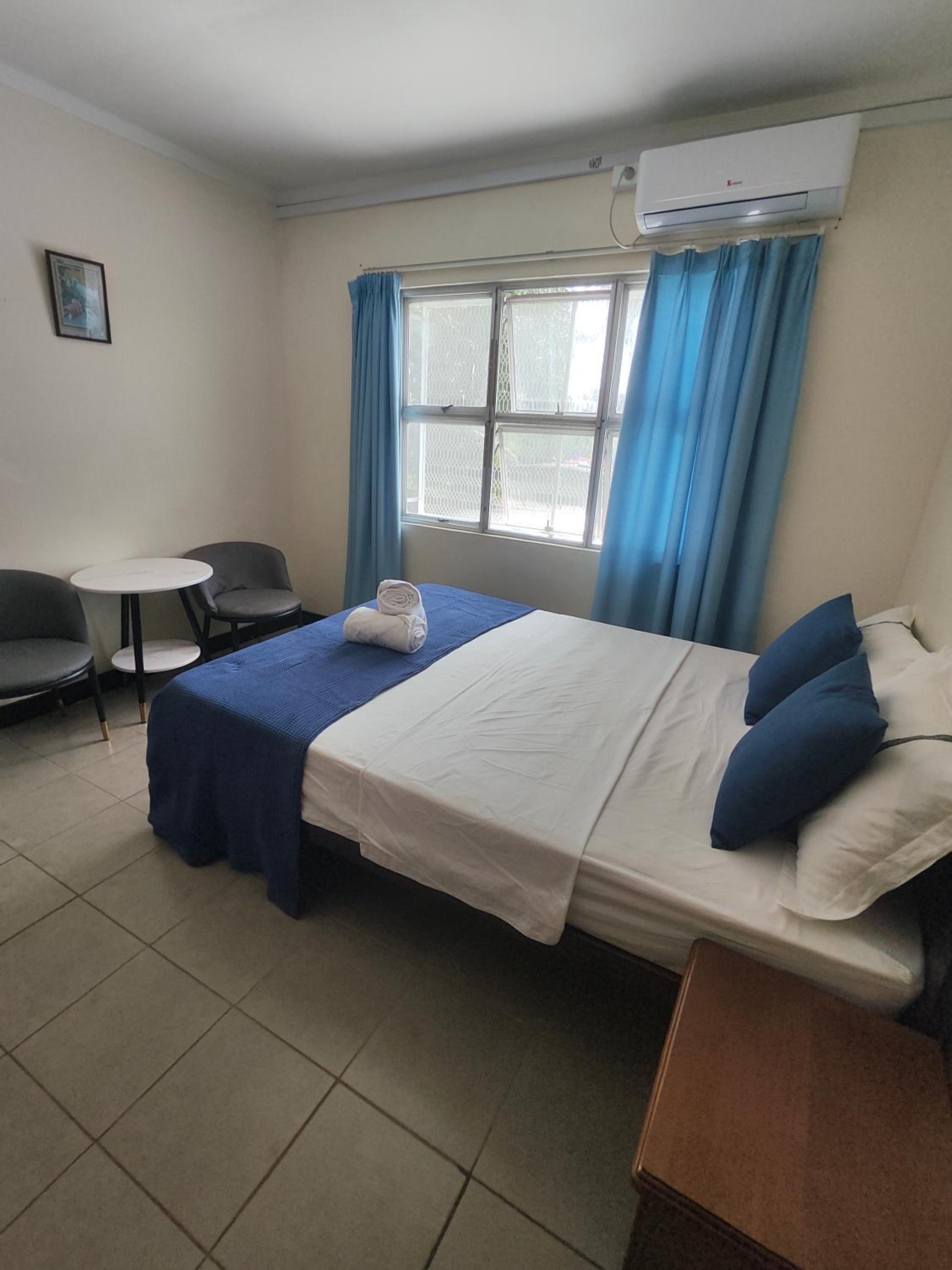 Double Room With Private Bathroom photo 3