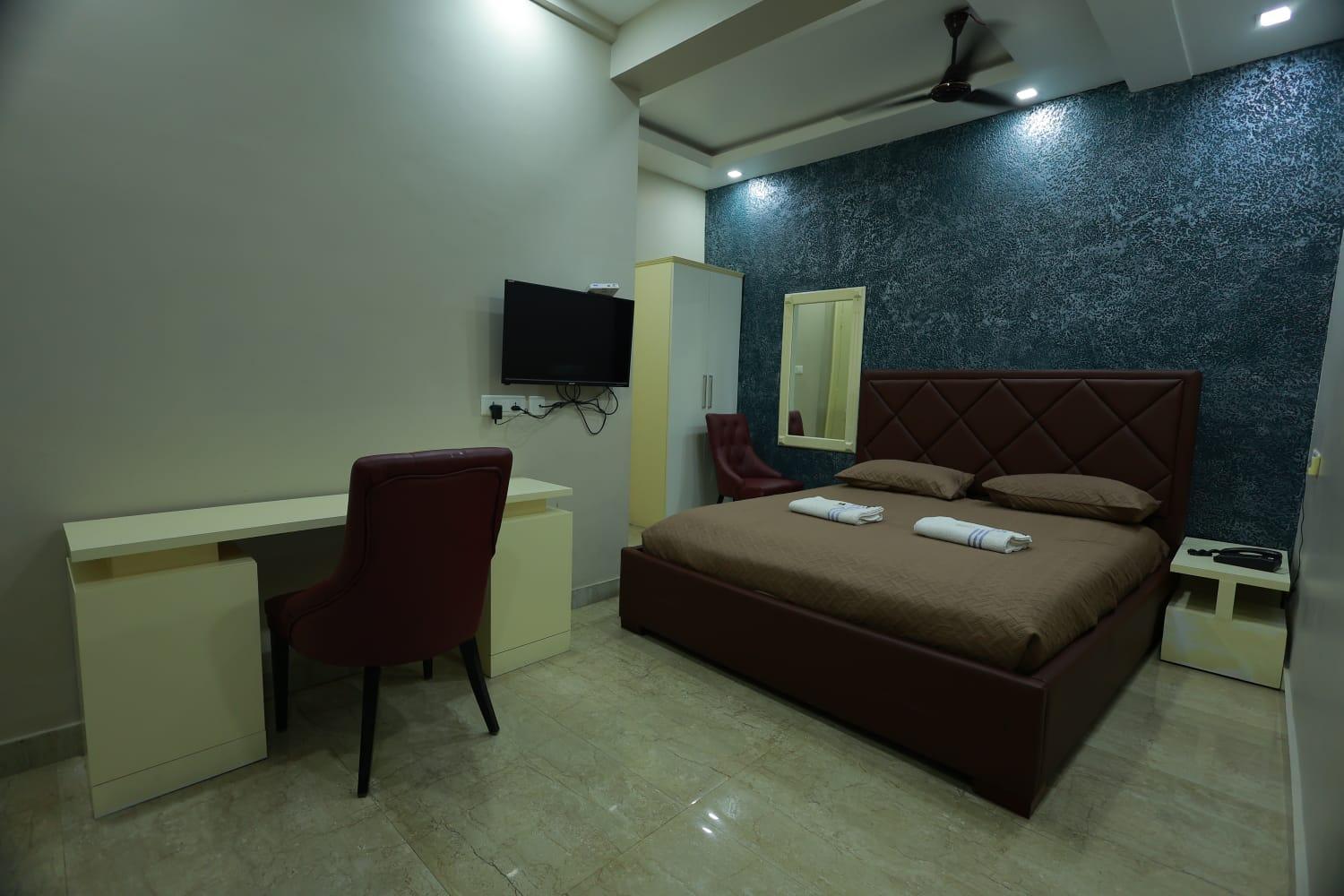 Superior Triple Room photo 2