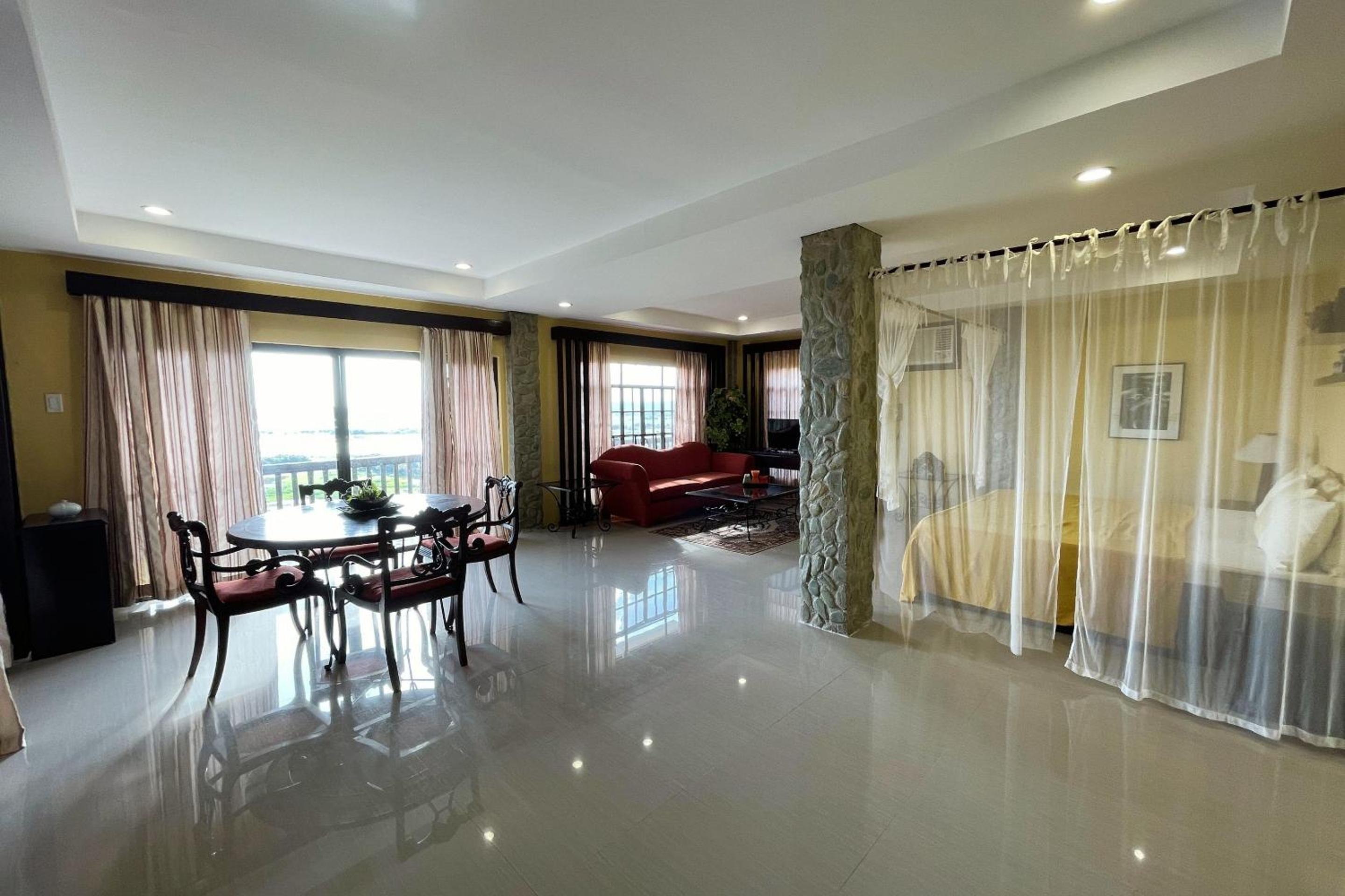 Presidential Suite photo 2