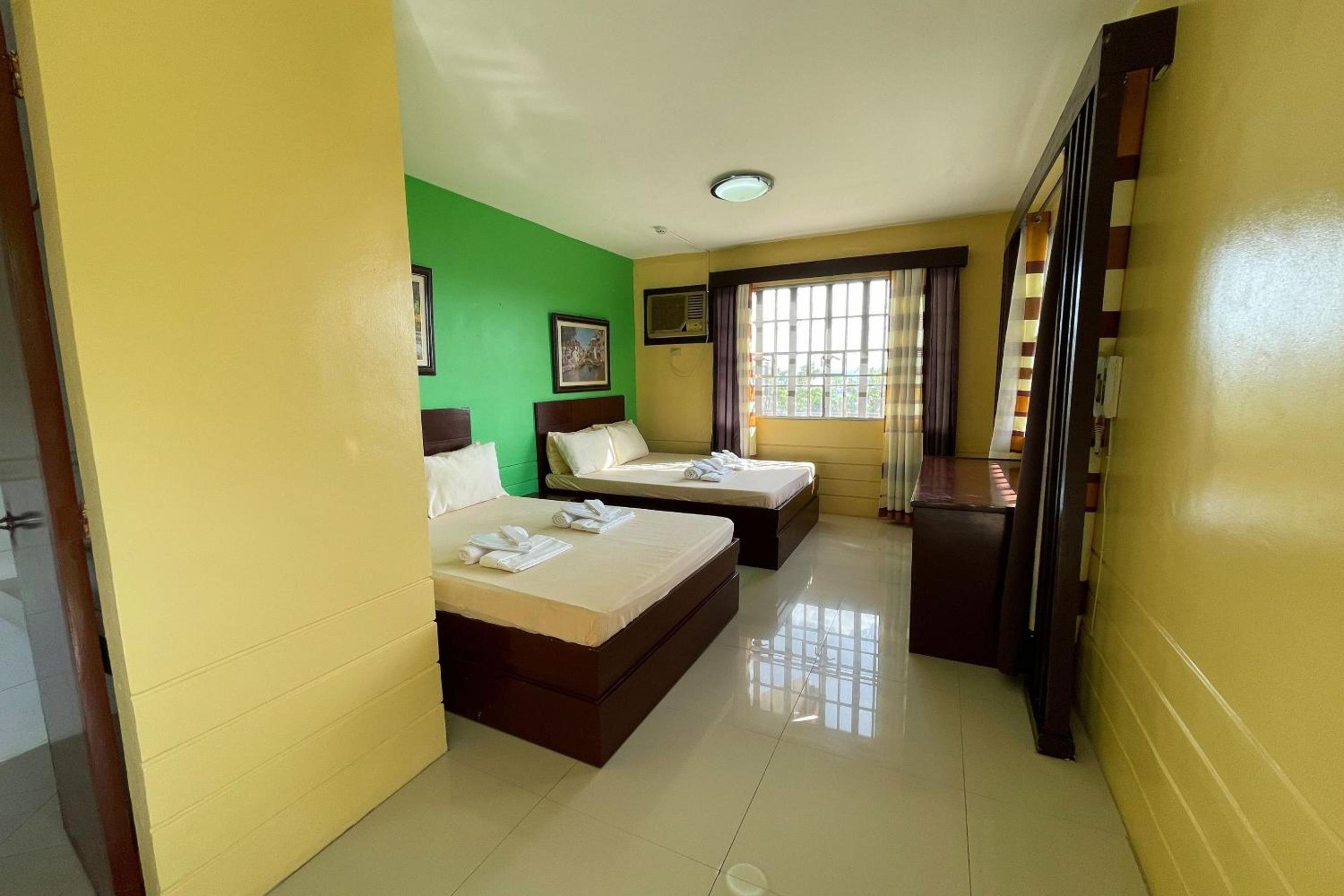 Deluxe Room - Photo 7