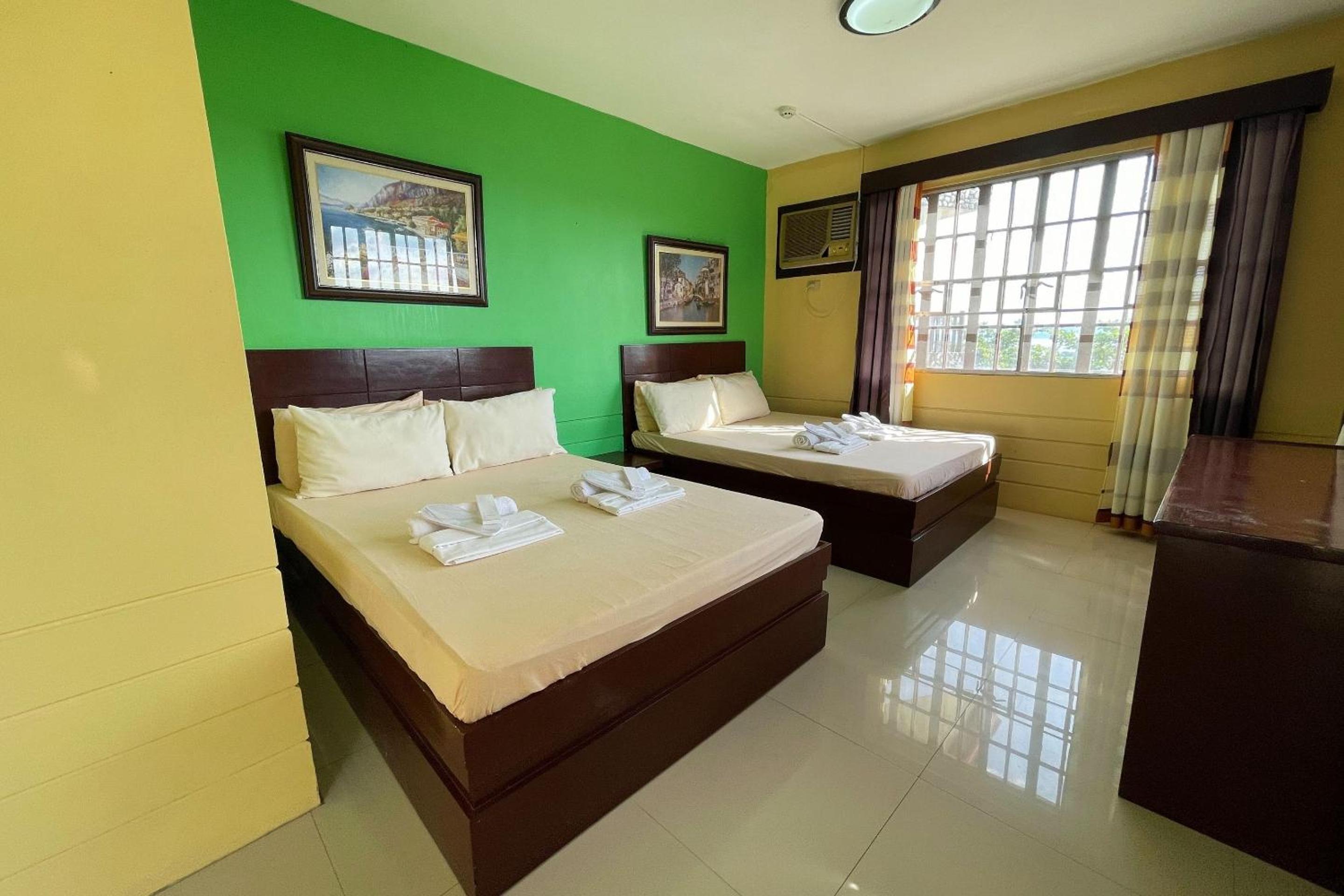 Deluxe Room - Photo 1