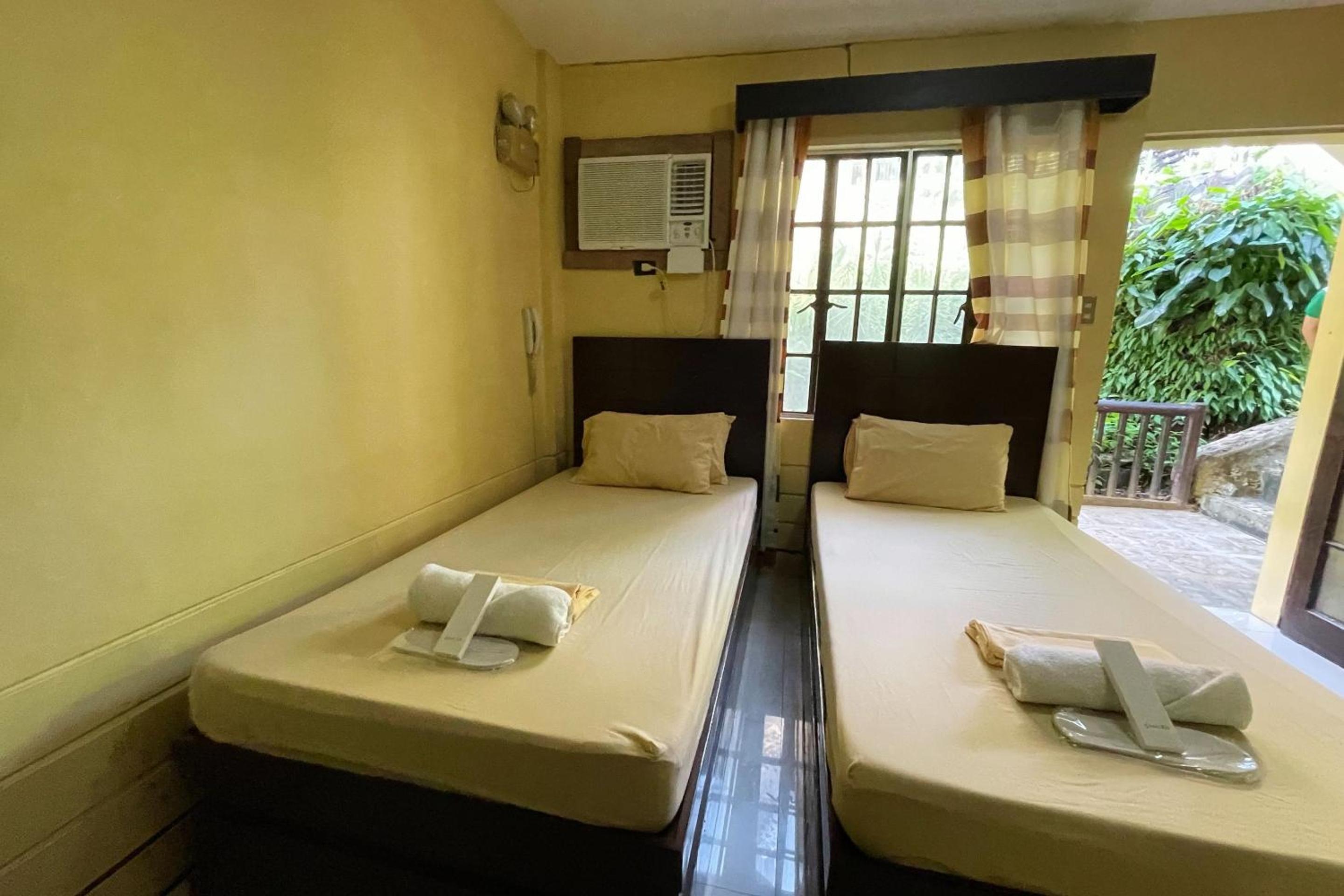 Standard Double Room photo 3