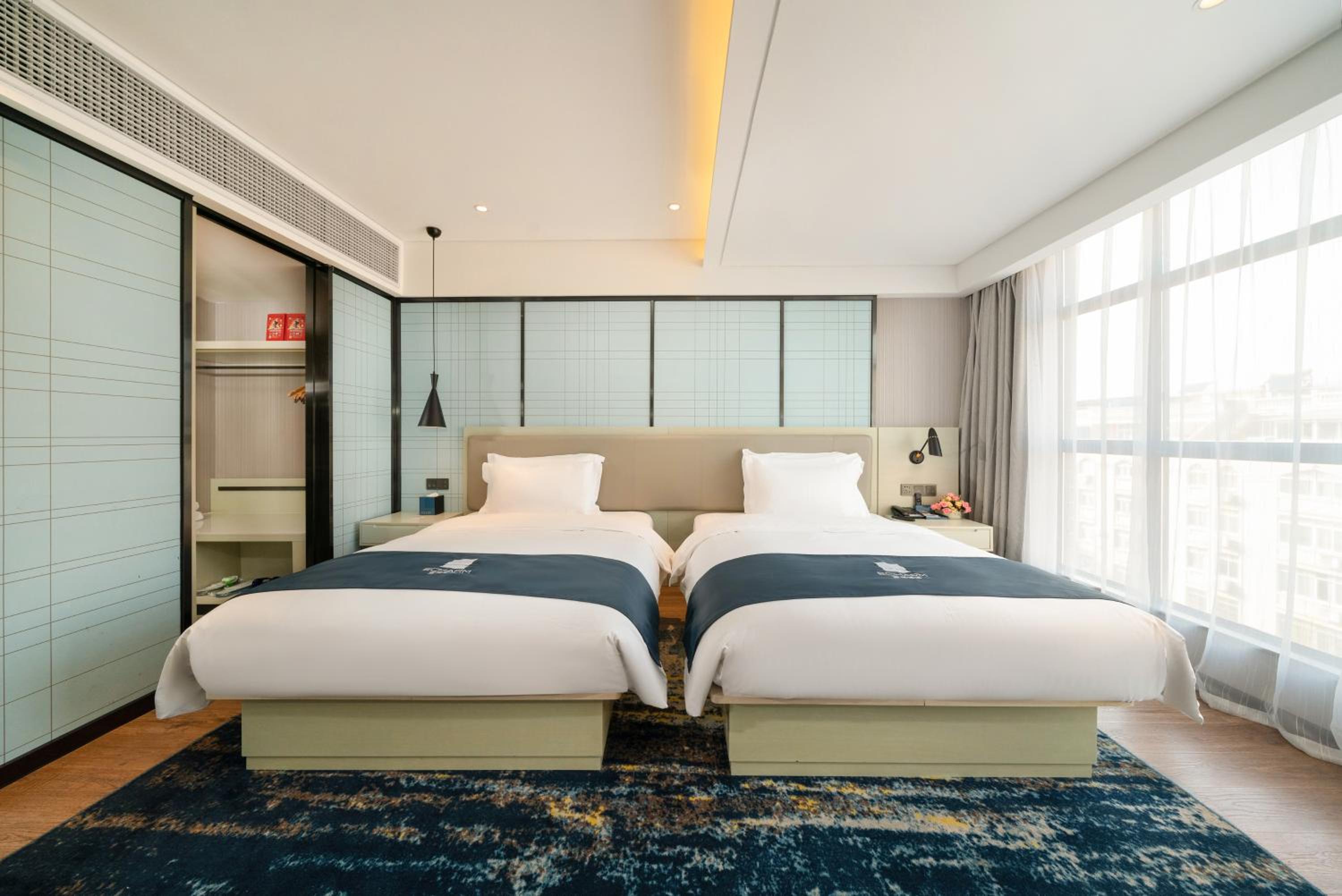 Deluxe Twin Room photo 3