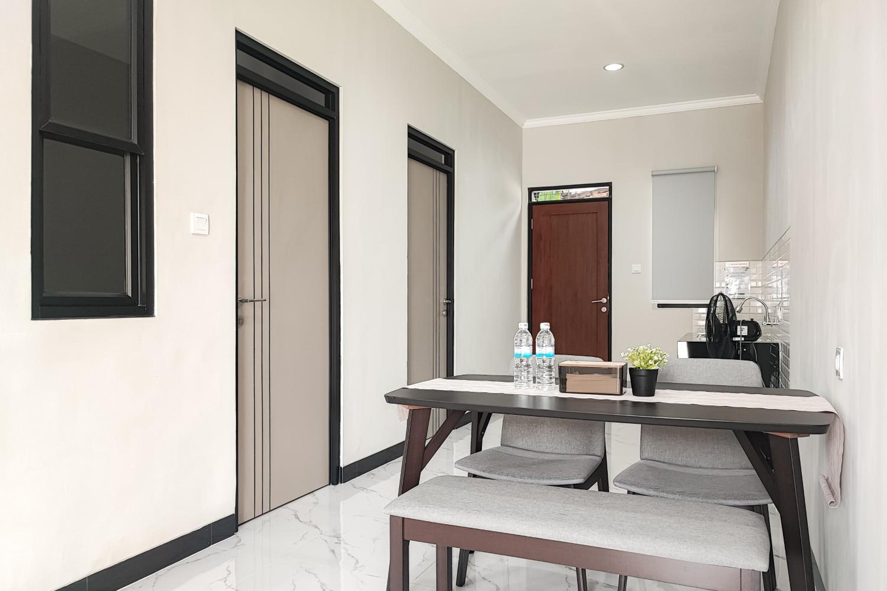 Suite - Photo 6
