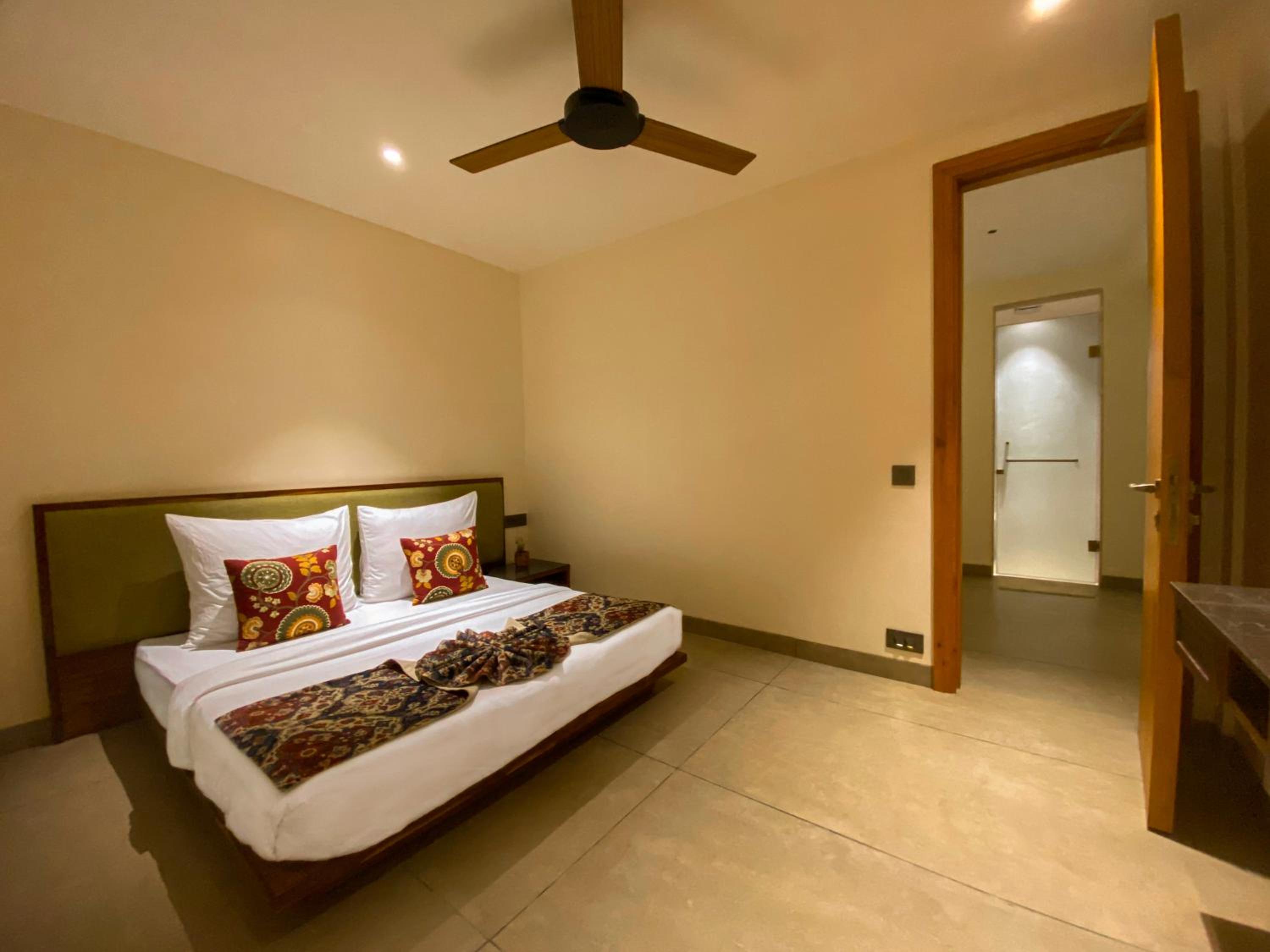 Signature Family Suite - Photo 2