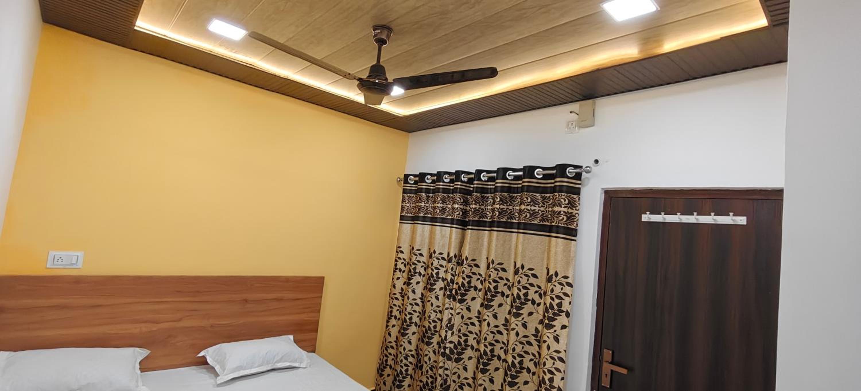 Deluxe Double Room - Photo 17