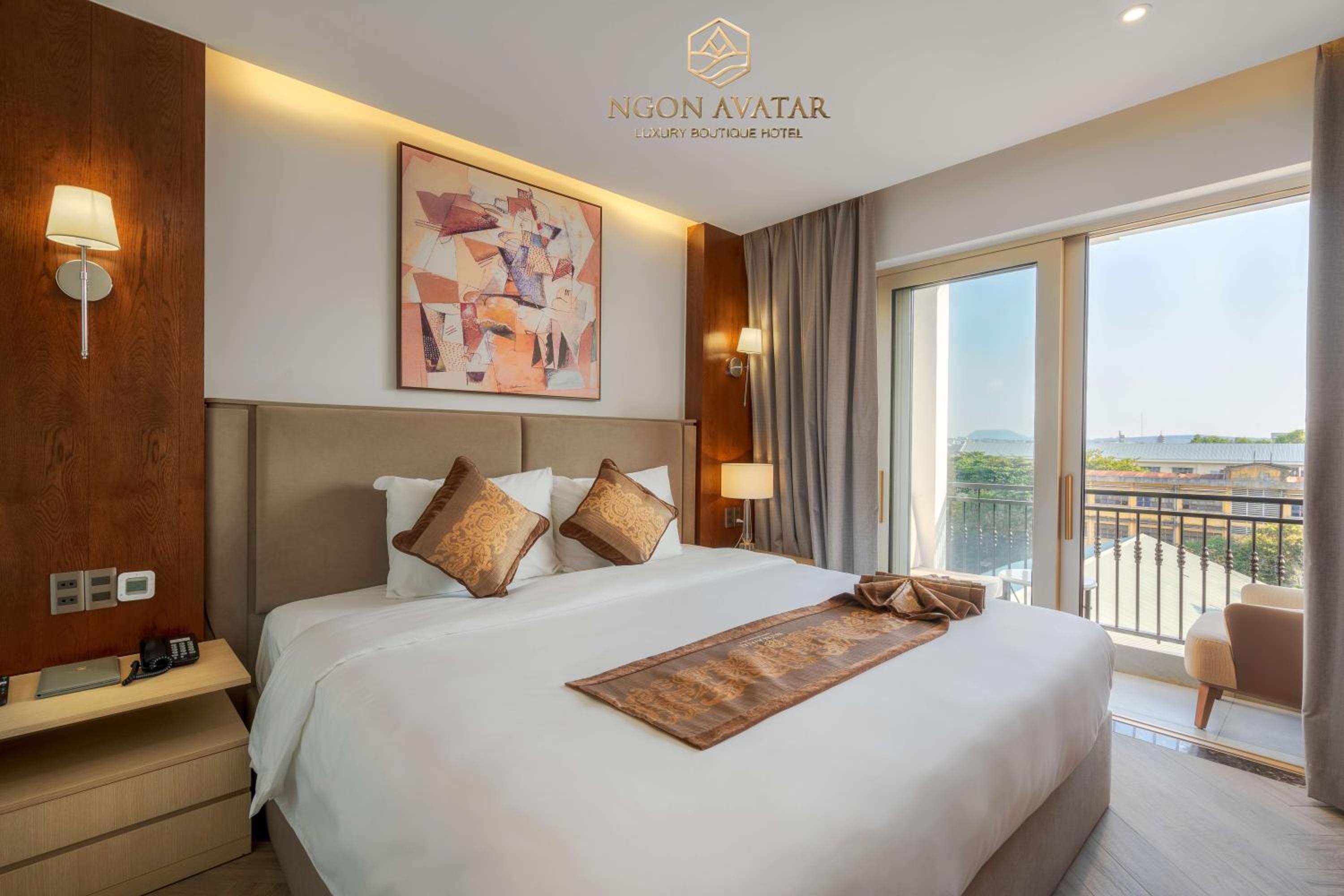 Deluxe Double Room with Balcony photo 1