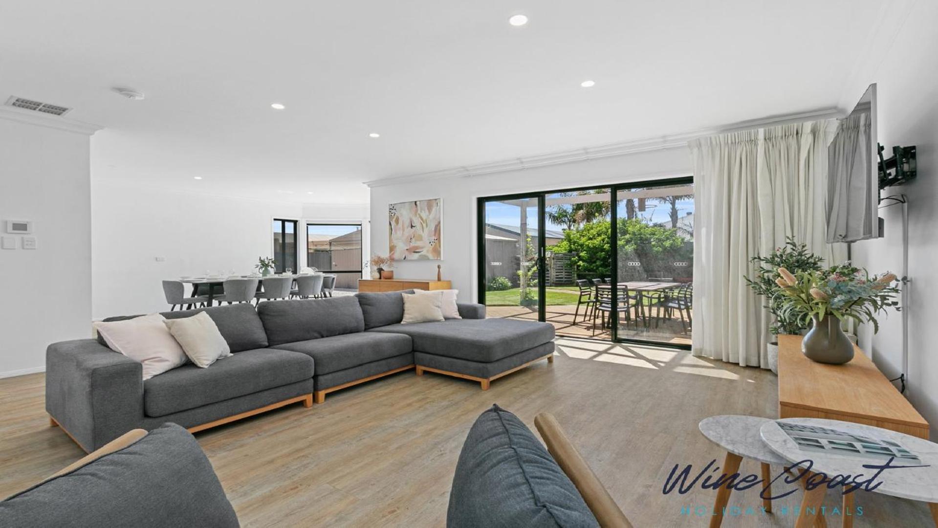 Four-Bedroom House photo 1