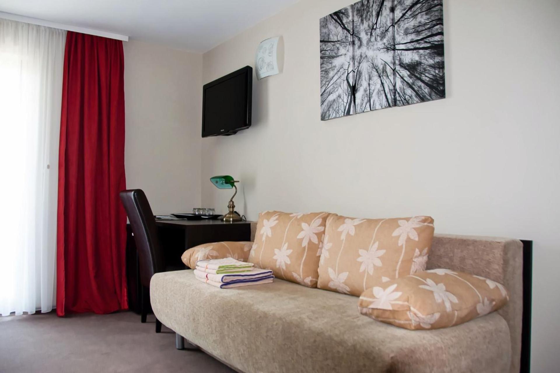 Deluxe Double Room with Extra Bed photo 2