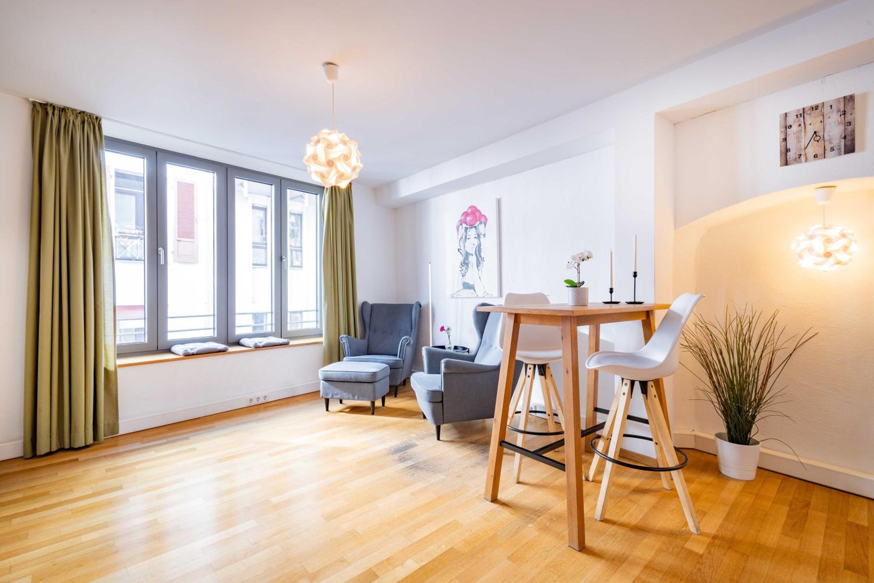 Apartment photo 1