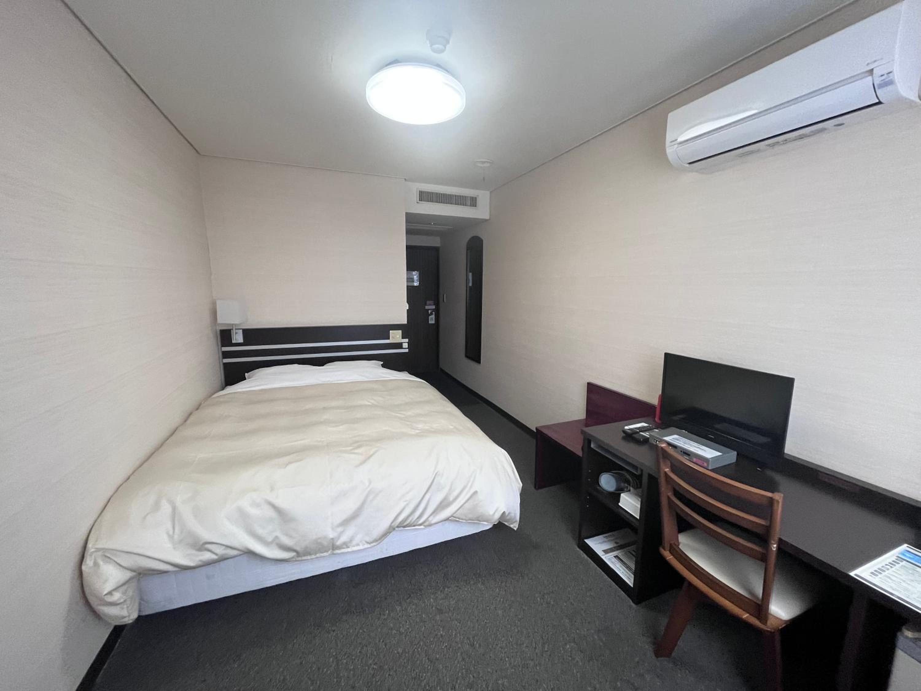 Double Room-Non-Smoking photo 2