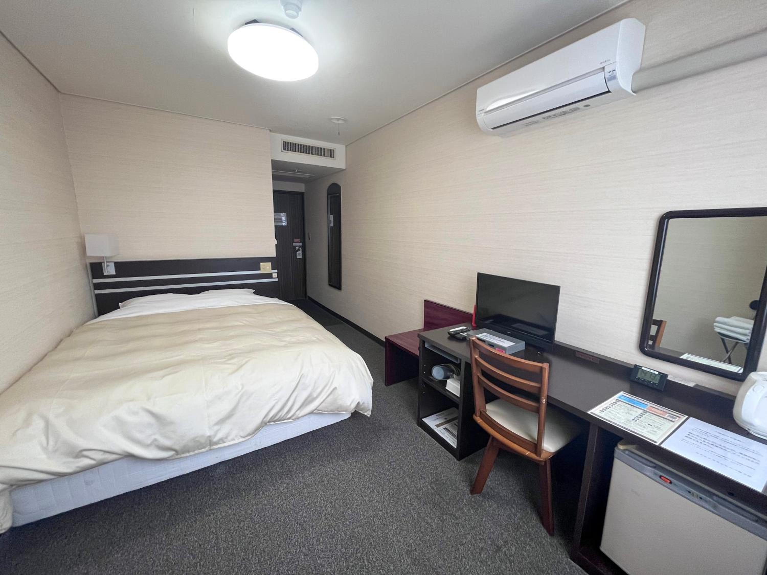 Double Room-Non-Smoking photo 1