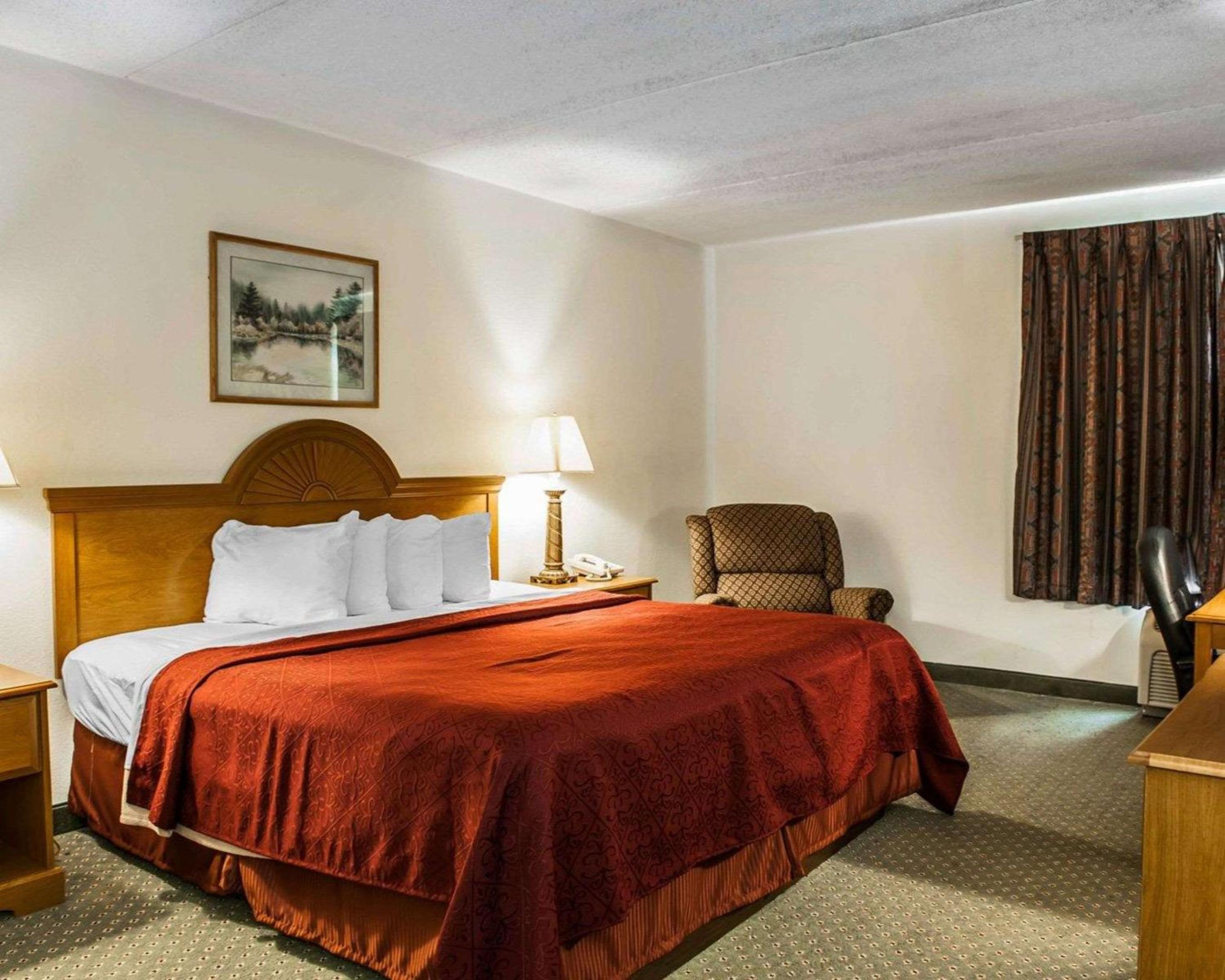 King Room with Spa Bath - Non-Smoking - Photo 1