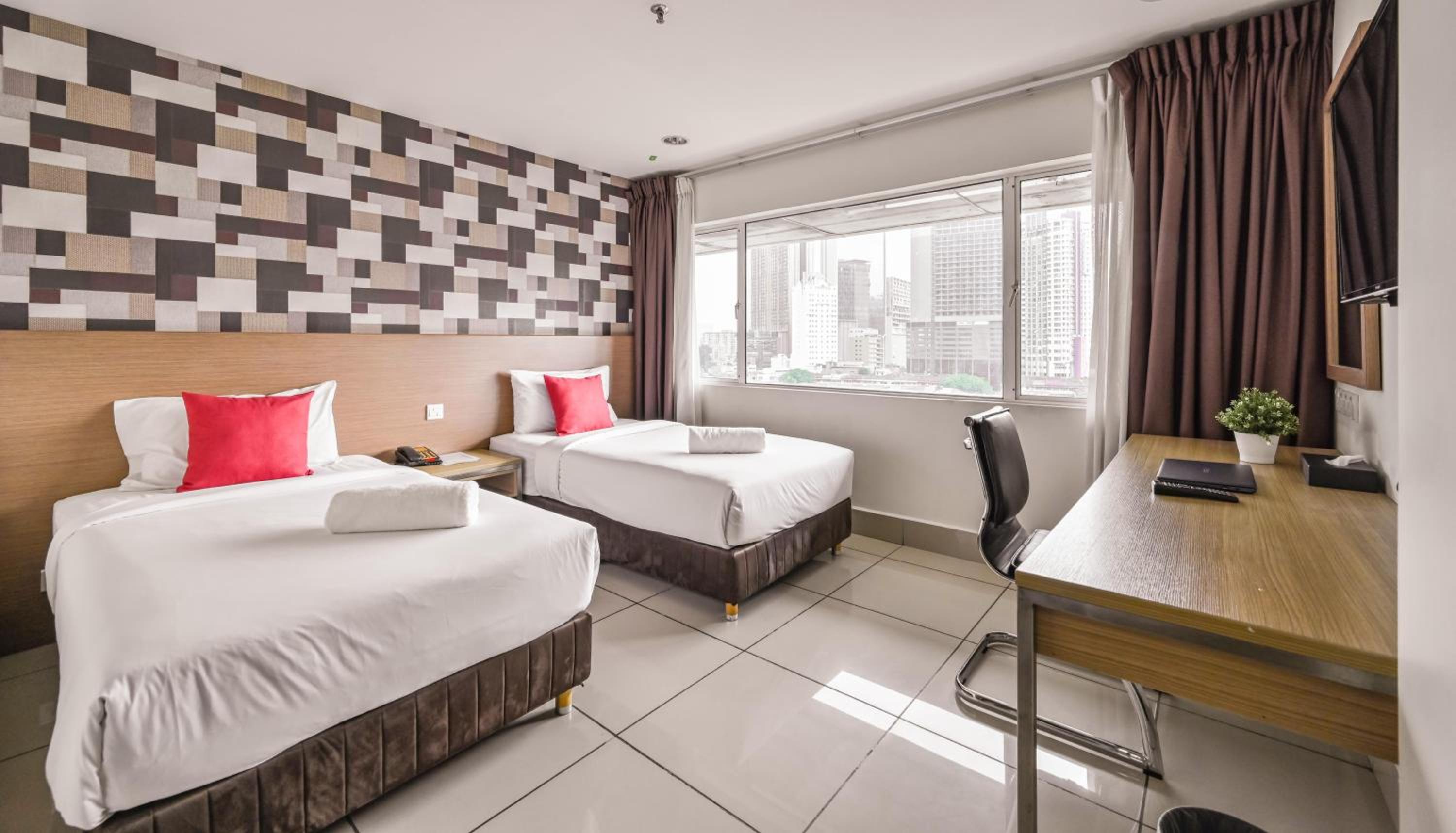 Deluxe Twin Room photo 3