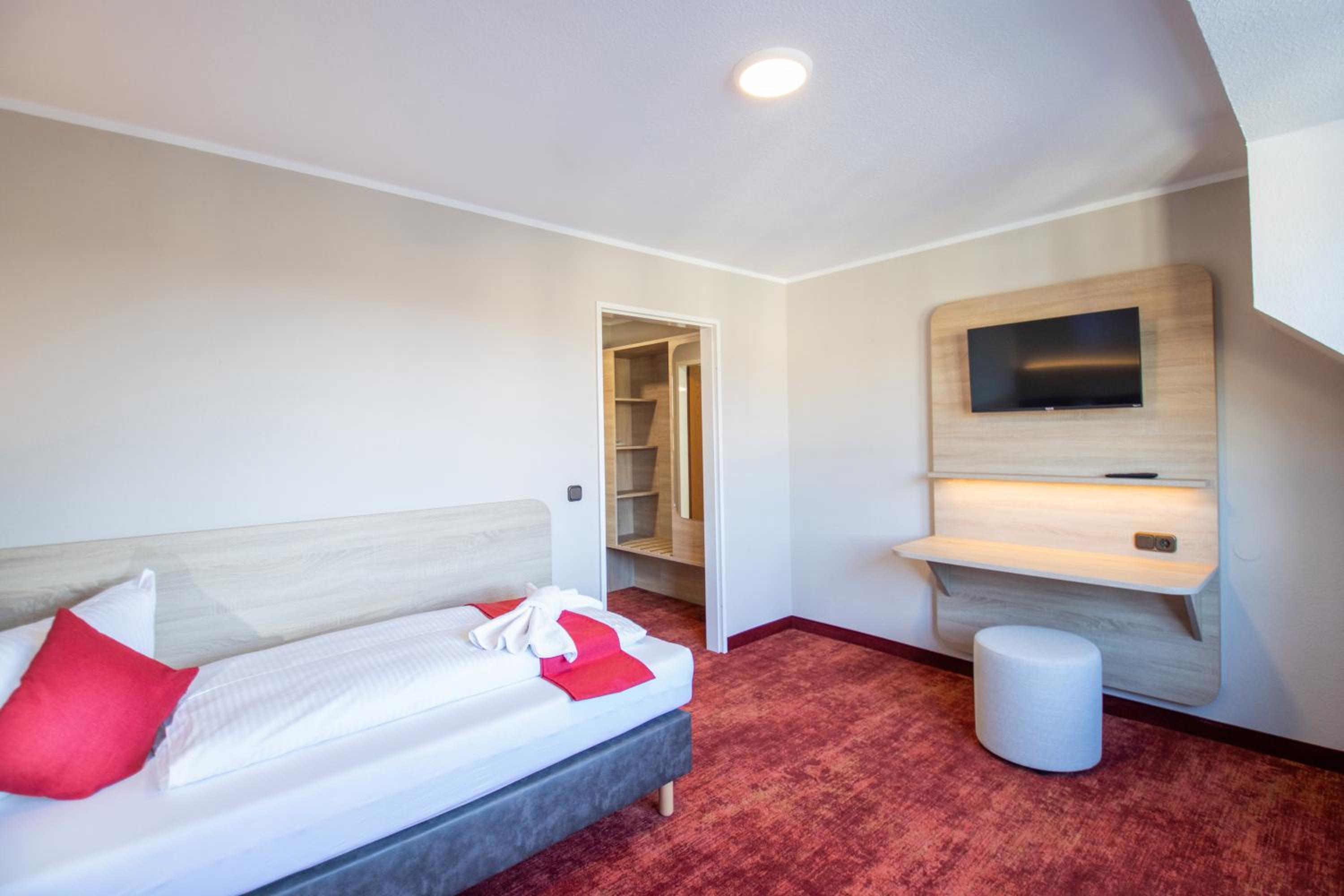 Standard Single Room