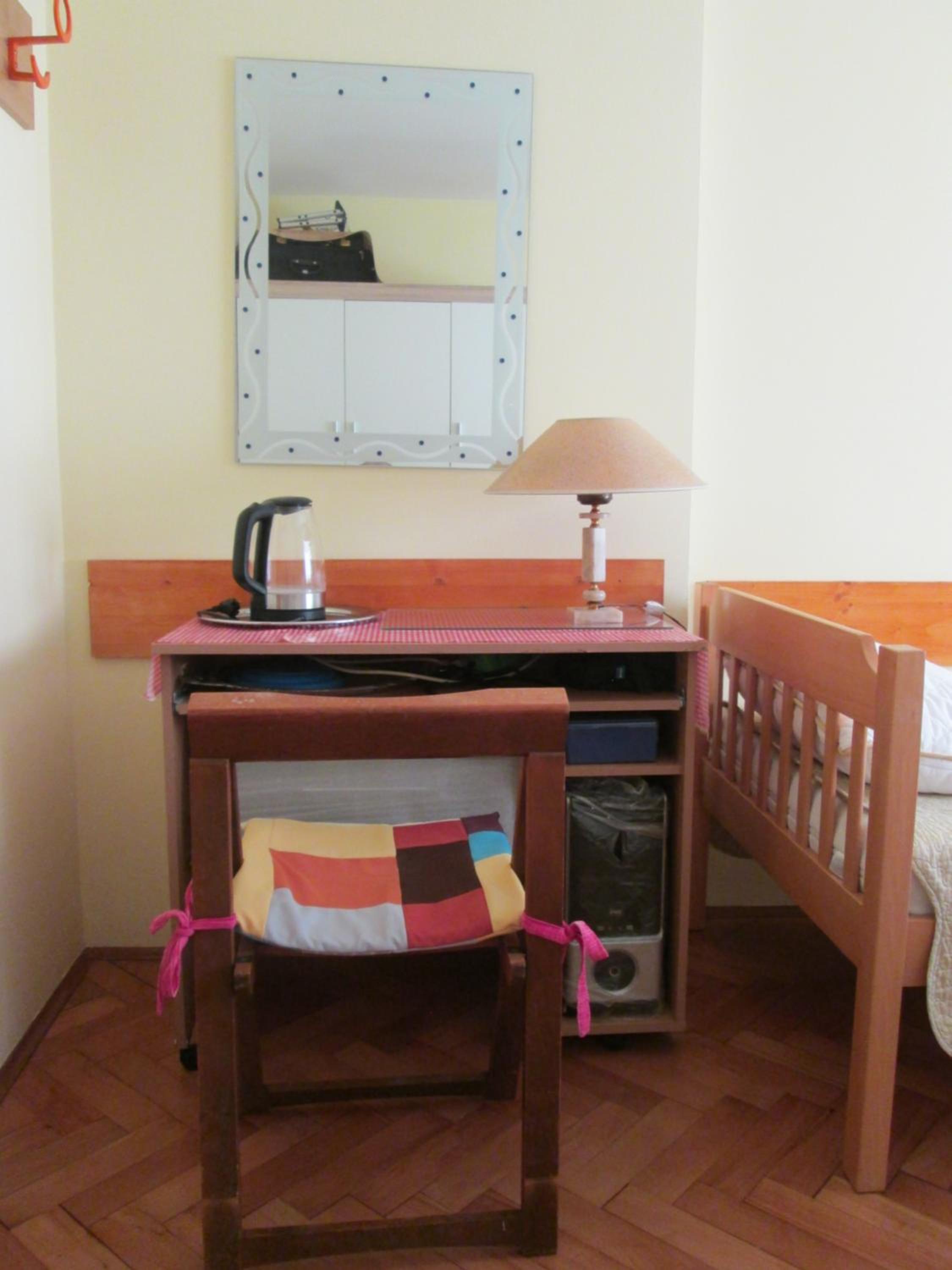 Twin Room with Shared Bathroom photo 3