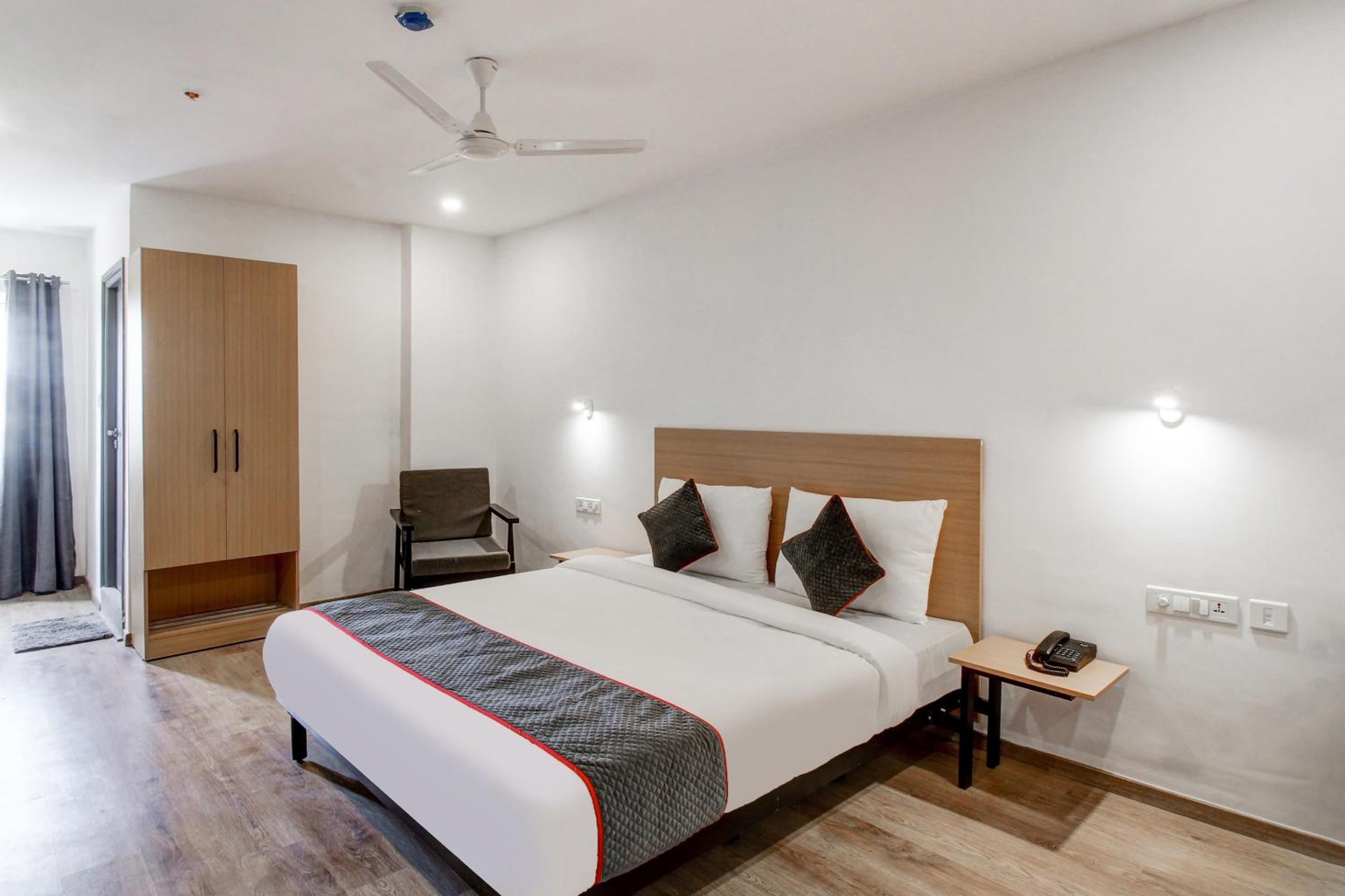 Classic Triple Room - Photo 8