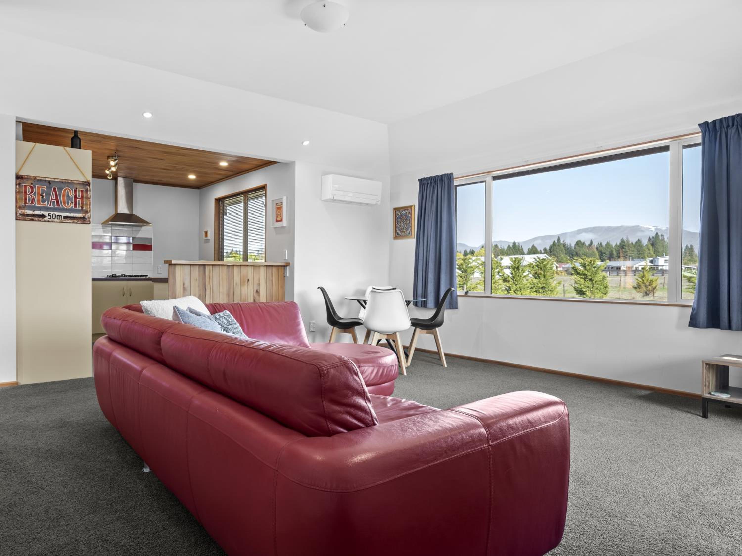 One-Bedroom House photo 1