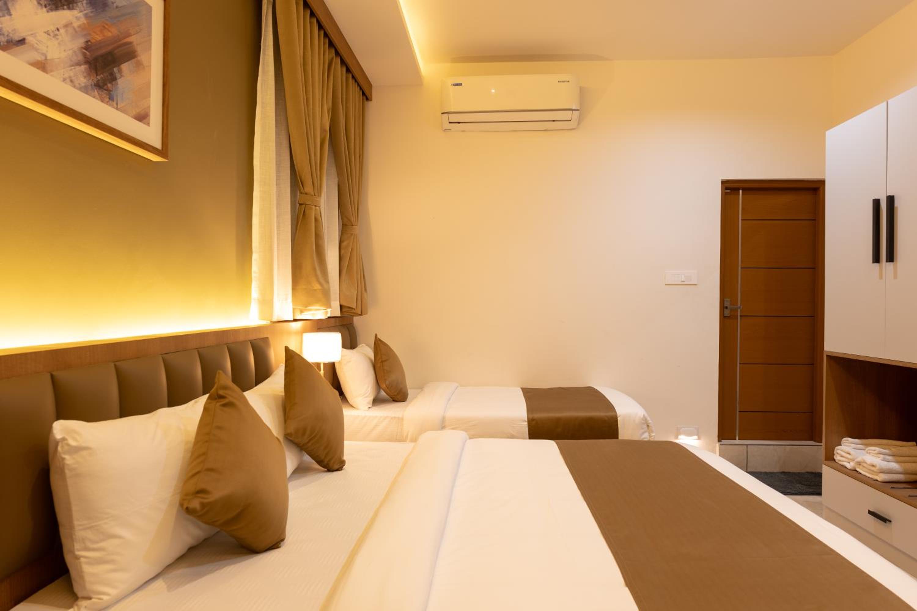 Triple Room with View photo 3