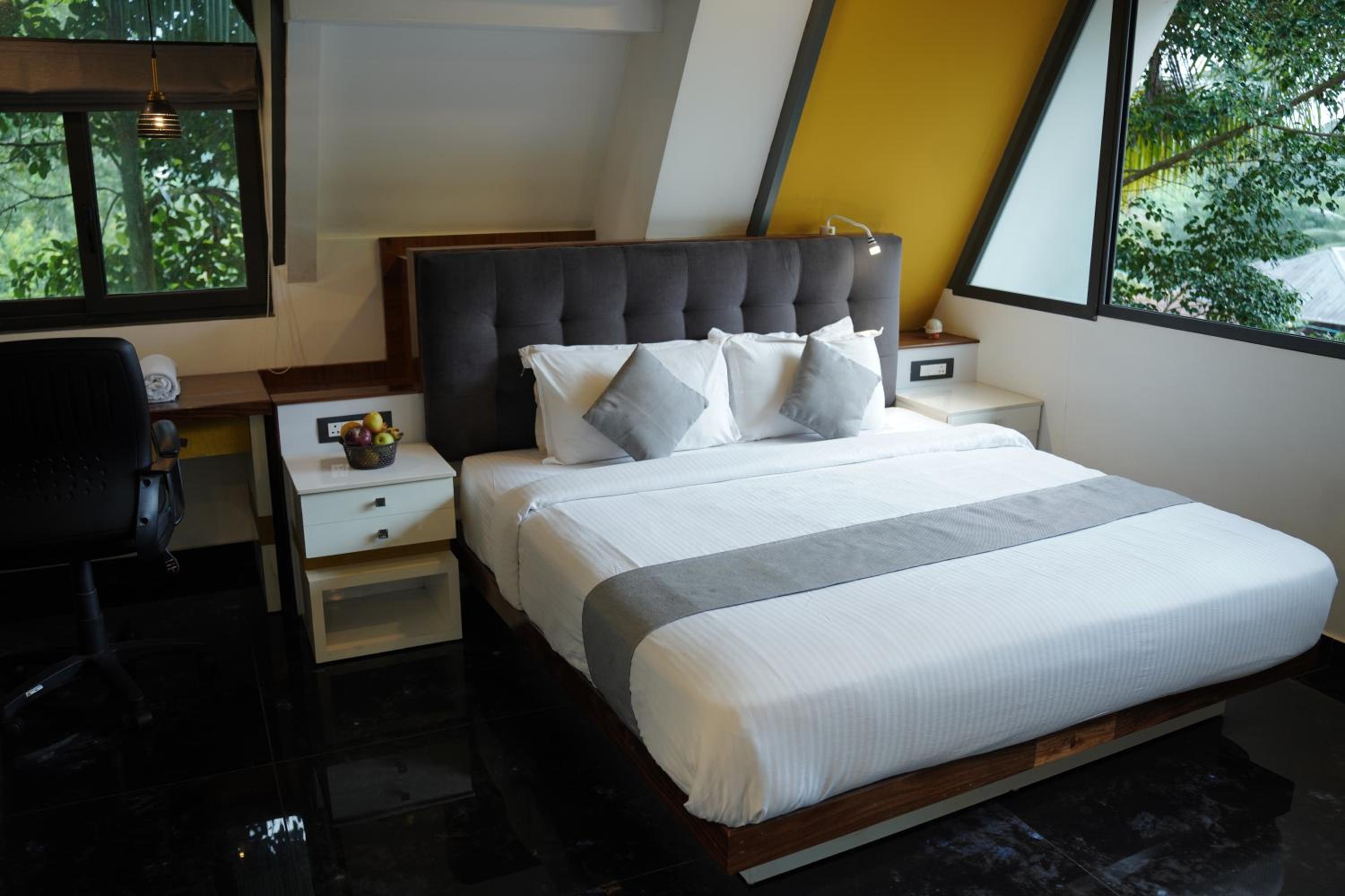 Duplex Suite - Photo 6