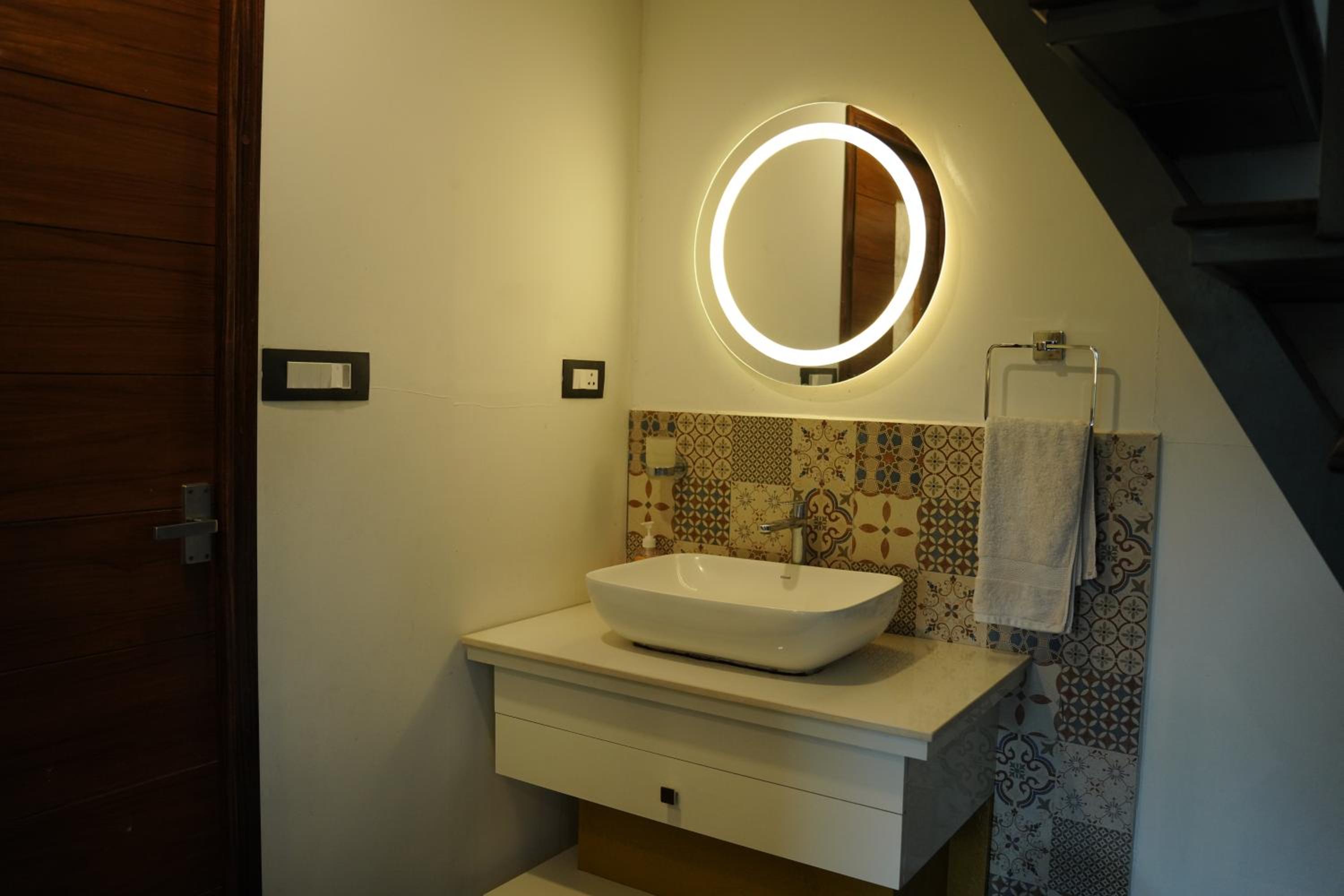 Duplex Suite - Photo 12