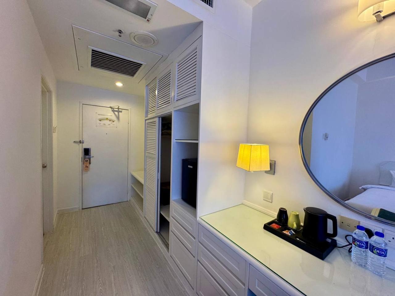 Standard Twin Room photo 2