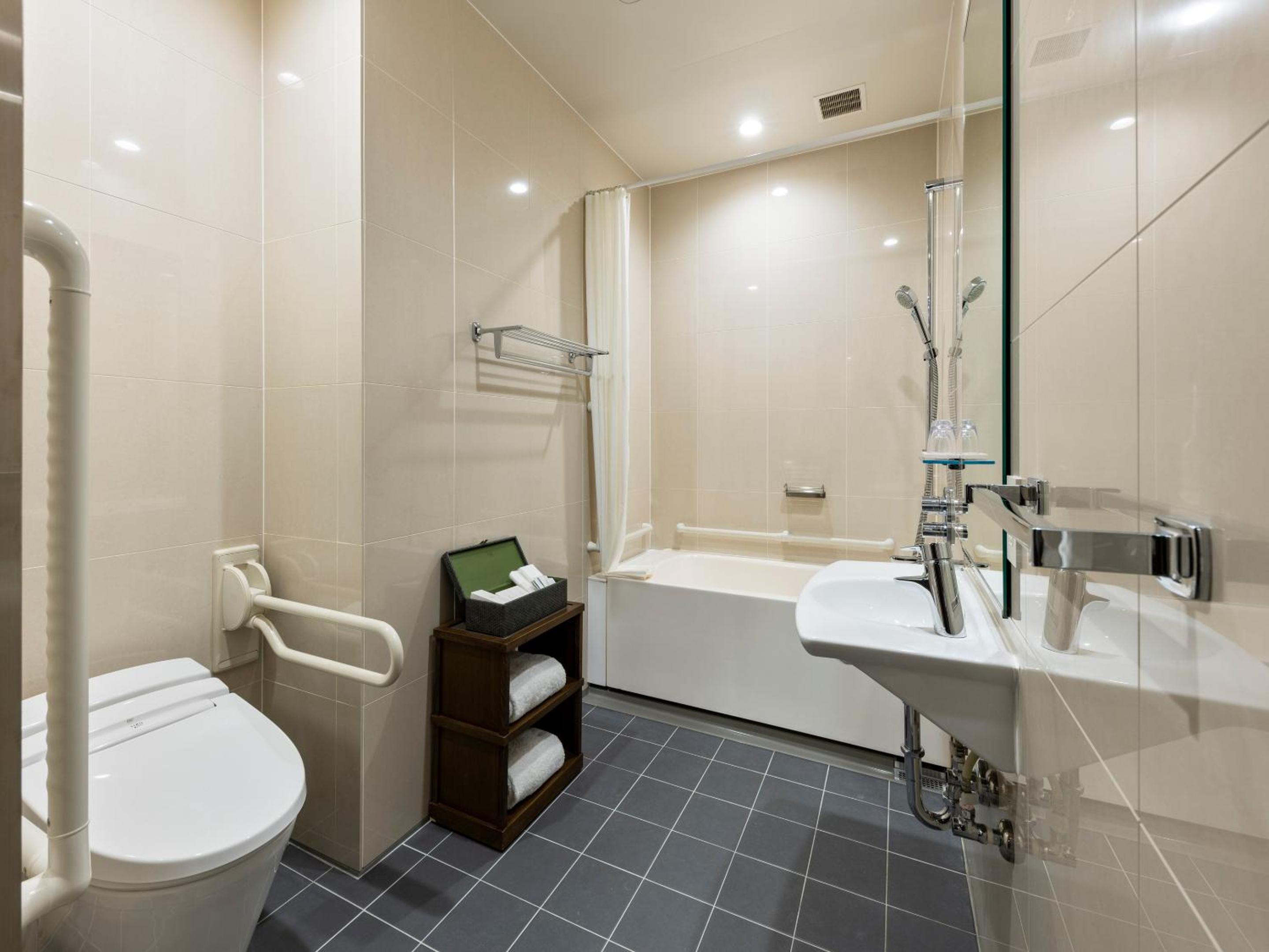 Accessible Queen Room - Smoking photo 2