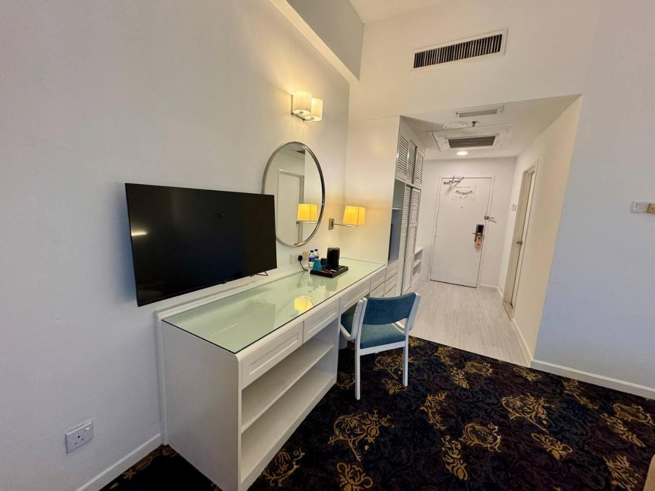 Deluxe Double Room - Photo 7