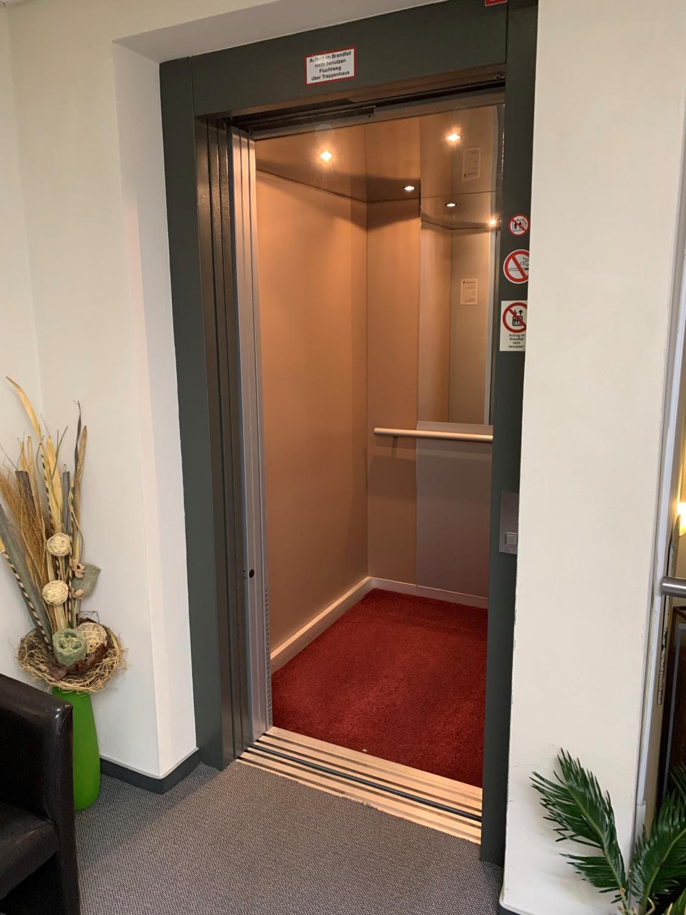Double Room - Photo 17