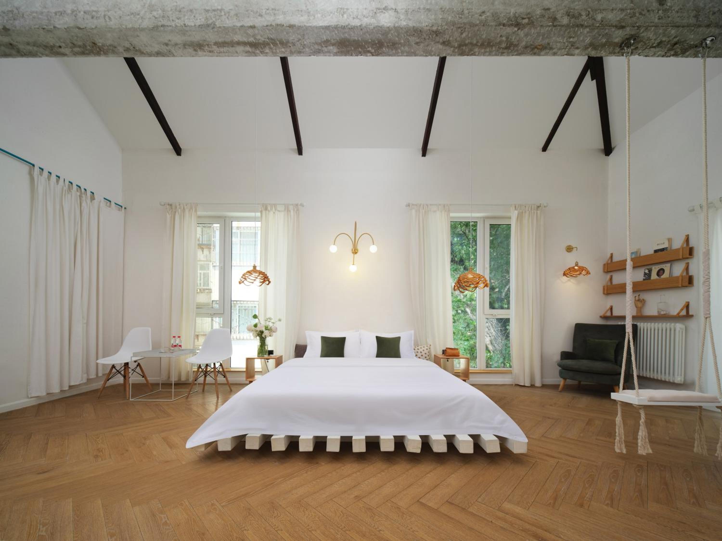 Superior Double Room - with Bathtub&Swing