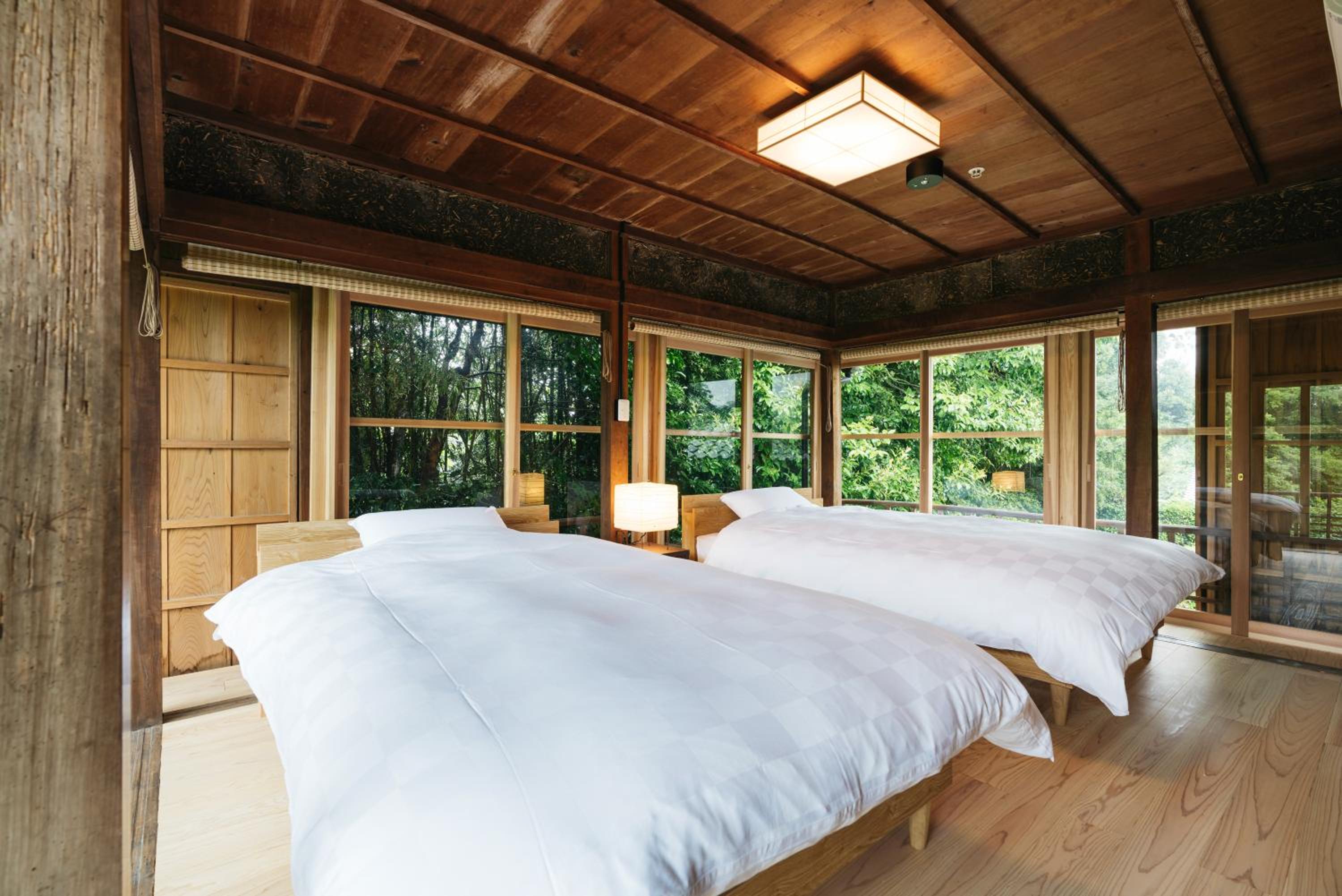 Standard Twin Room with Garden View