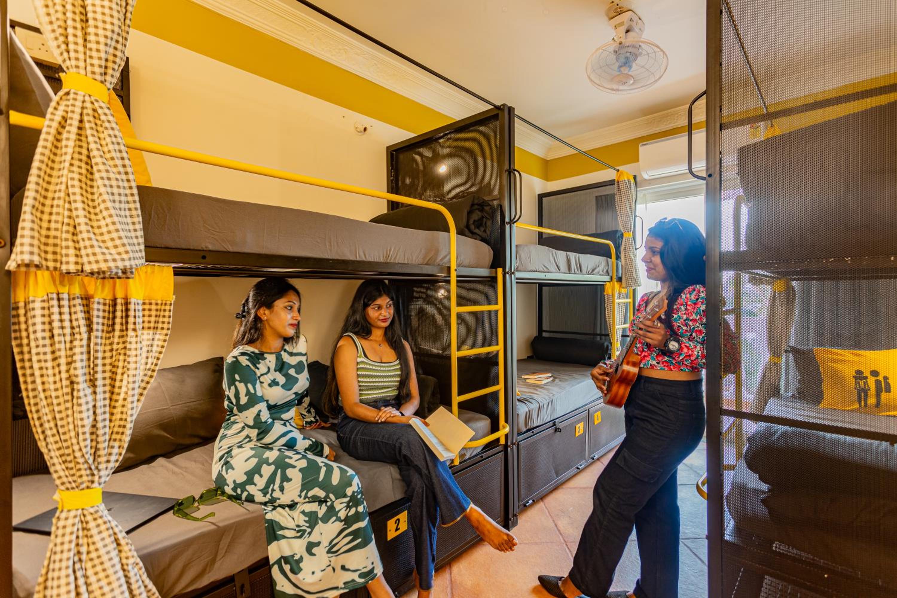 Bed in 6 Bed Female Dormitory with Balcony photo 3