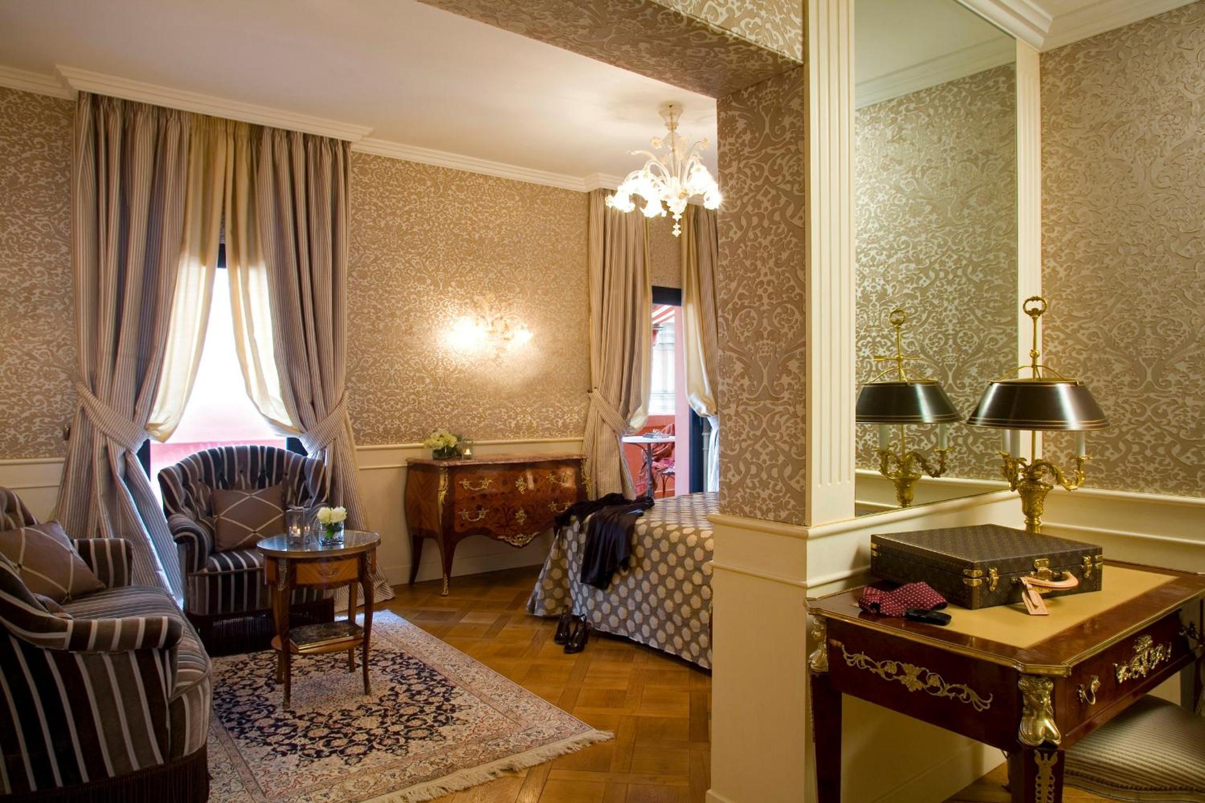 Junior Suite - Photo 12