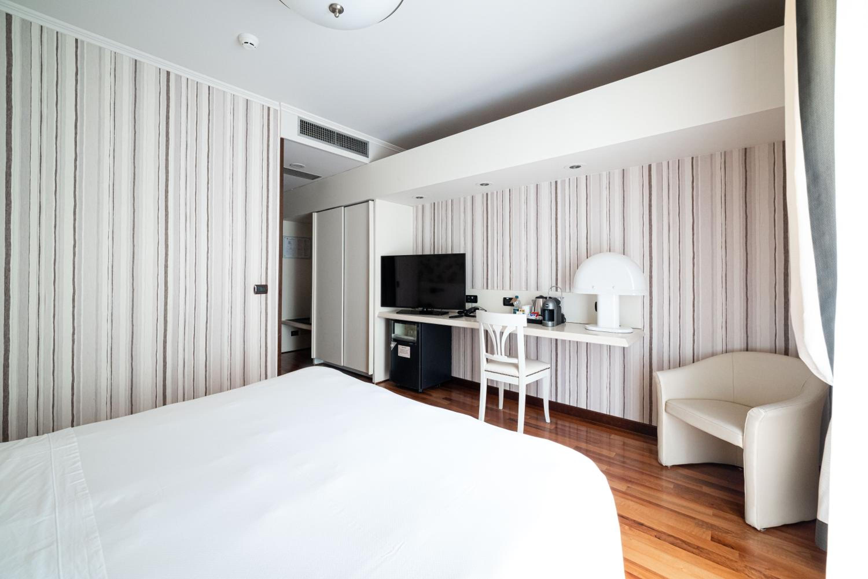 Classic Room - Photo 4
