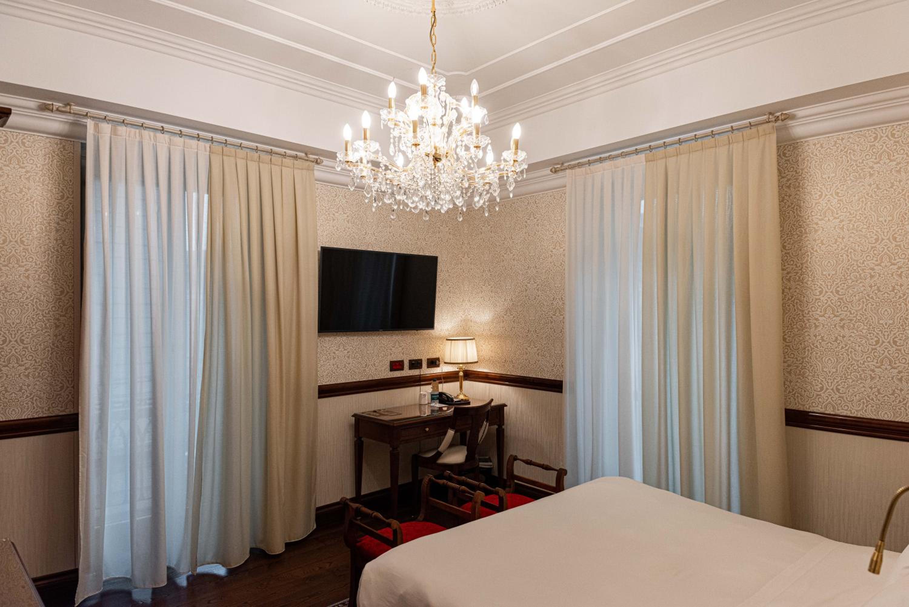 Superior Room - Photo 5