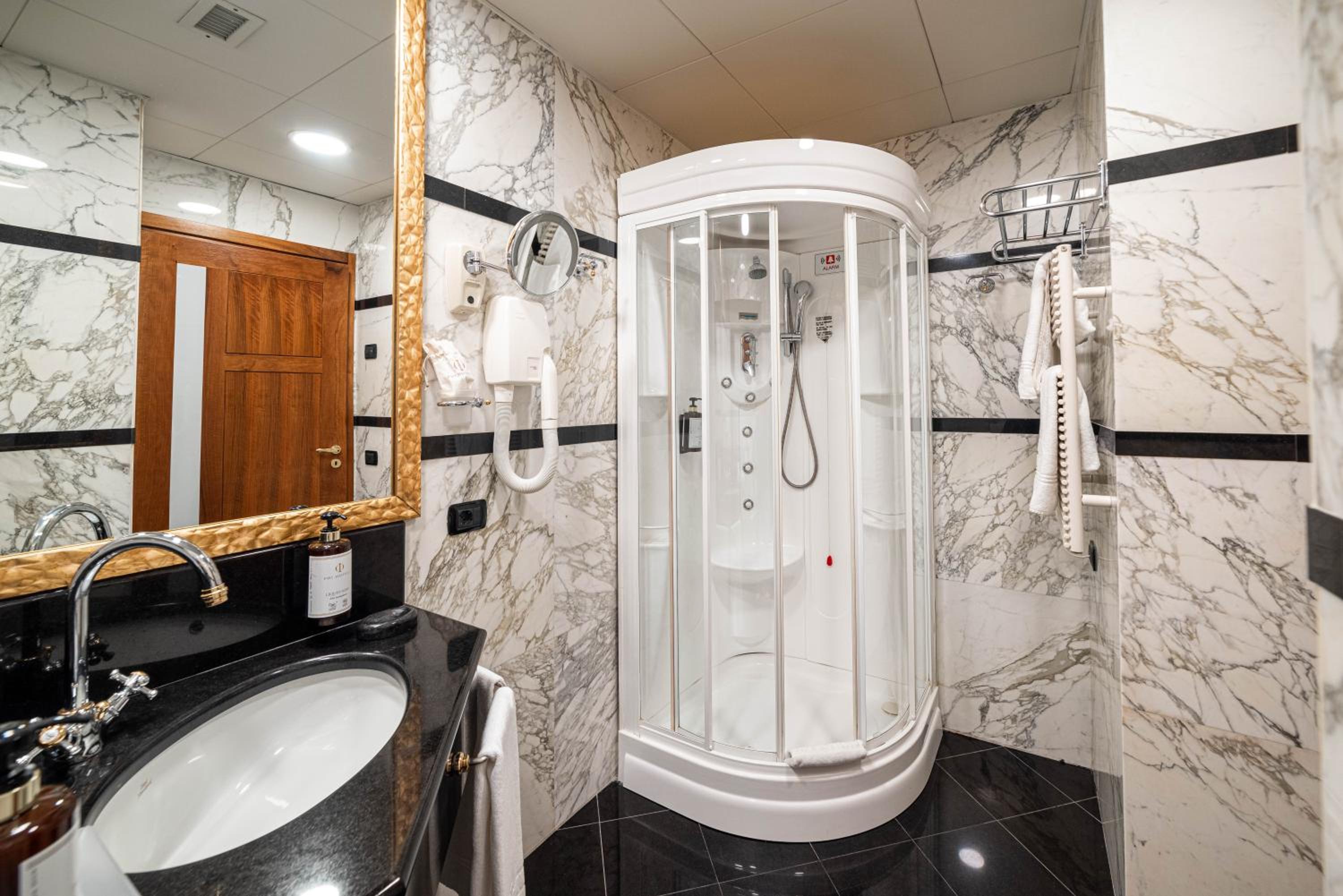 Junior Suite - Photo 4