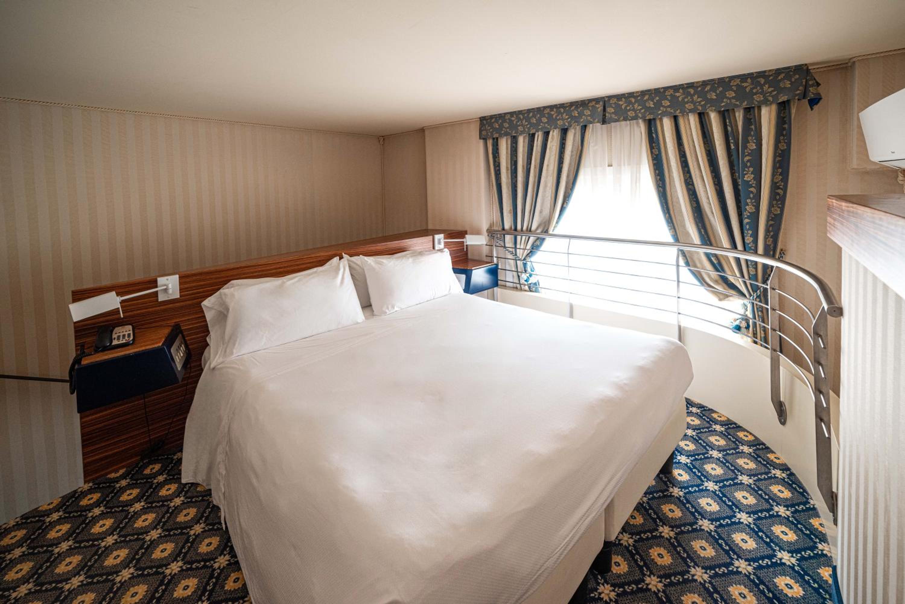 Junior Suite - Photo 1