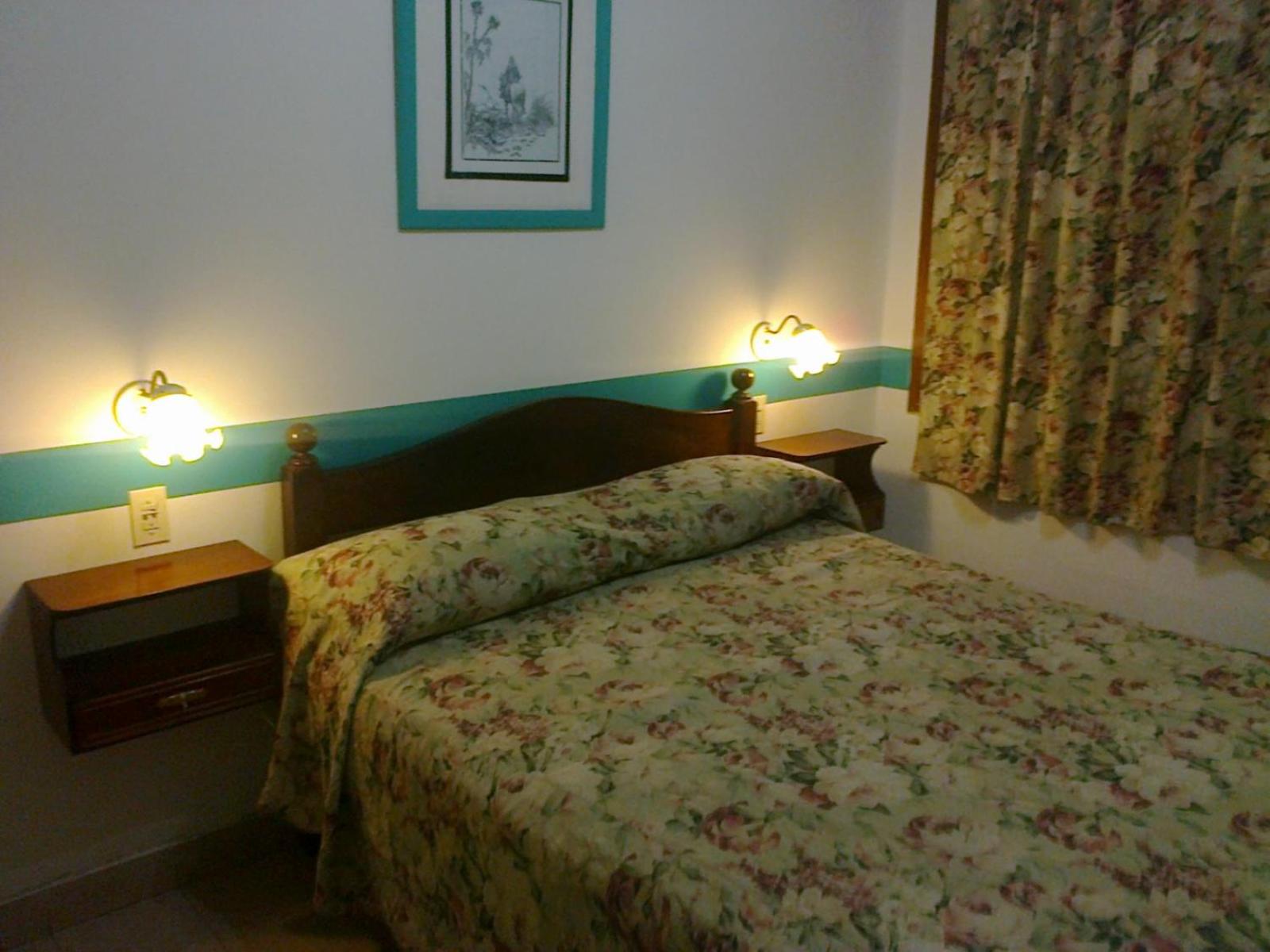 Double or Twin Room photo 1