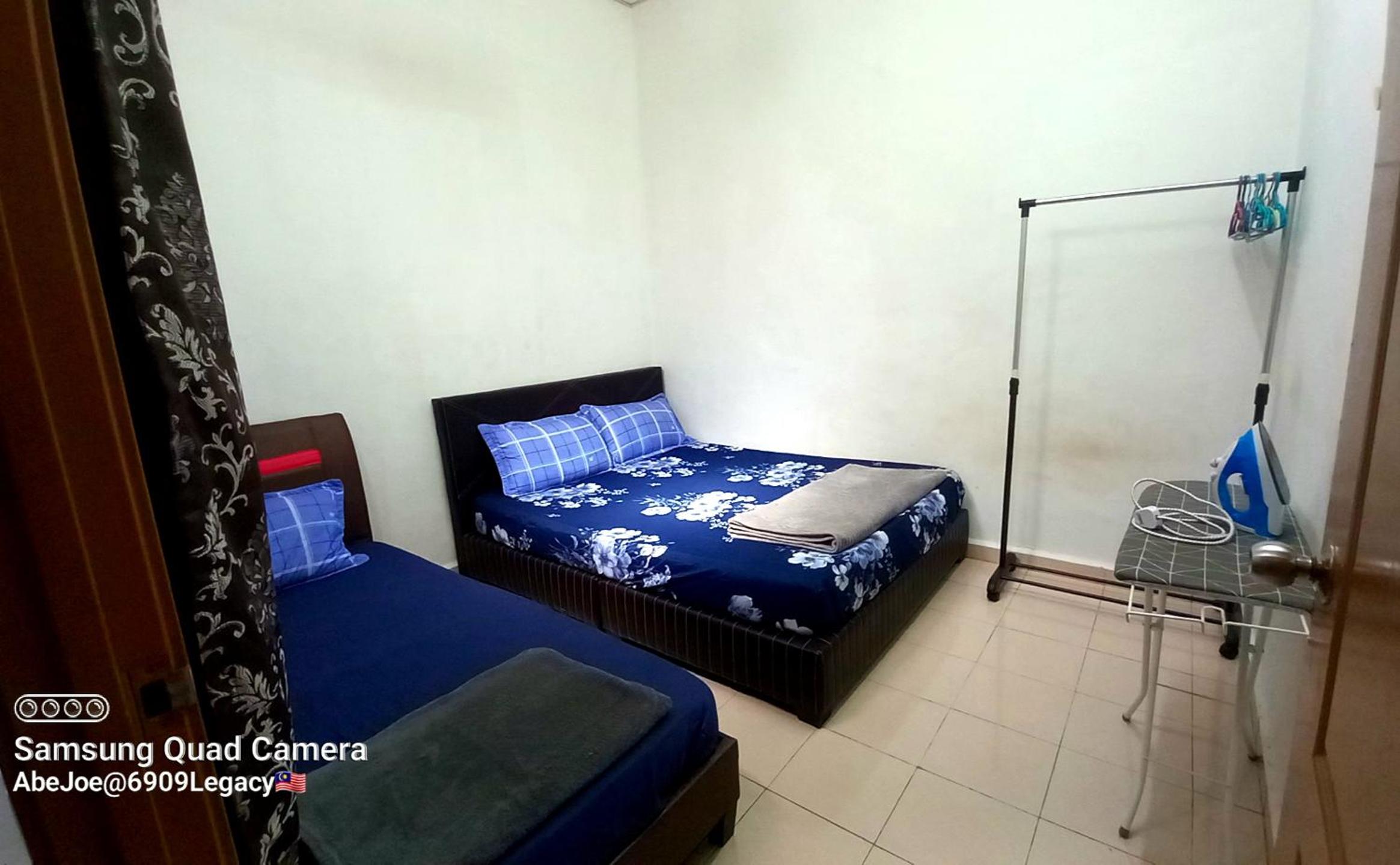 Three-Bedroom House photo 3