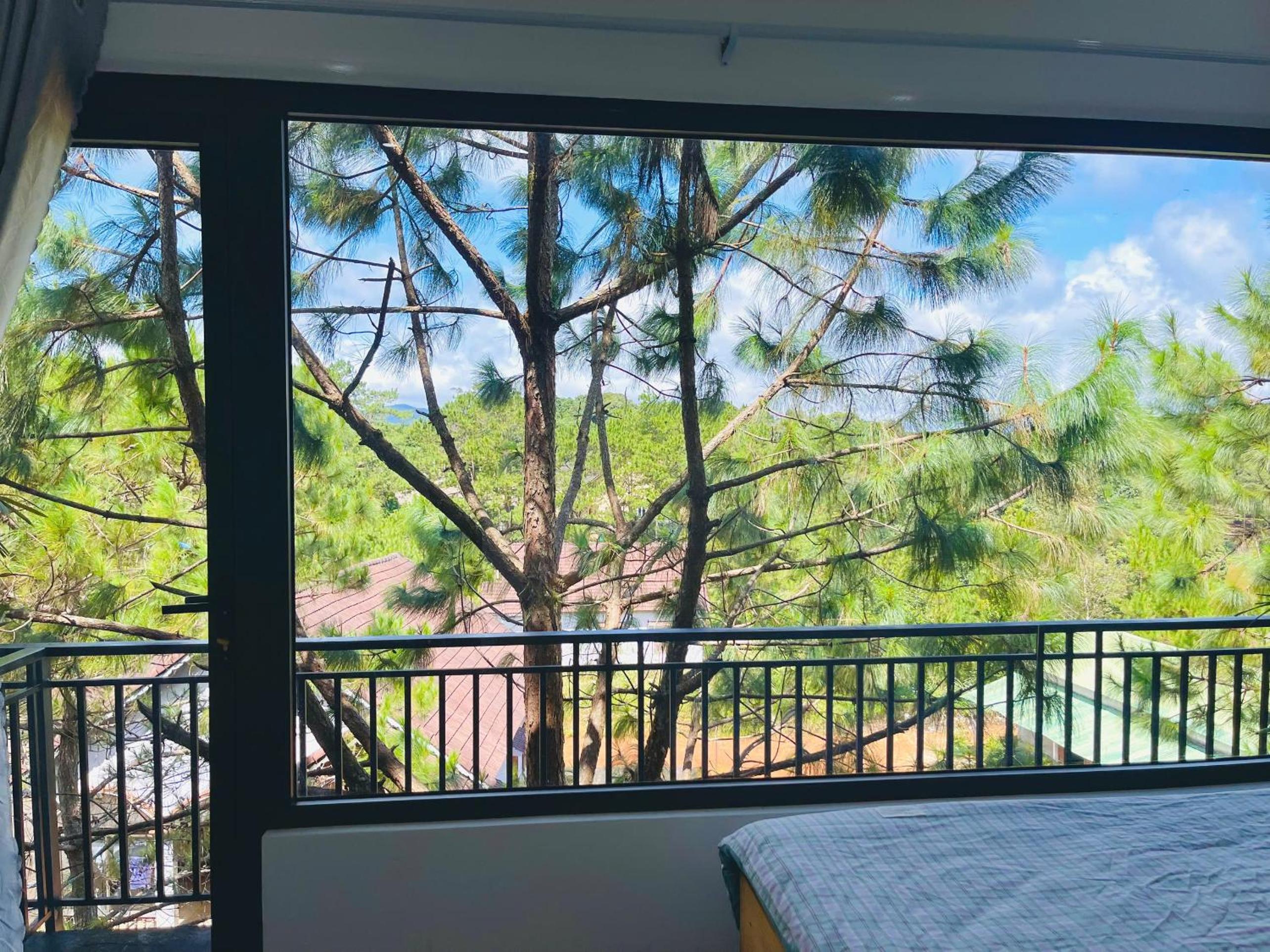 King Room with Balcony