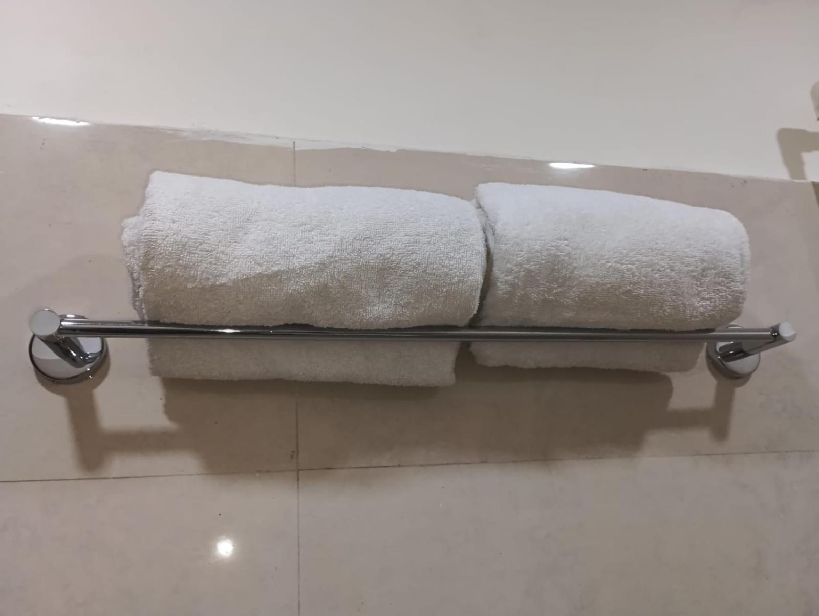 Deluxe Double Room (2 Adults + 1 Child) - Photo 15