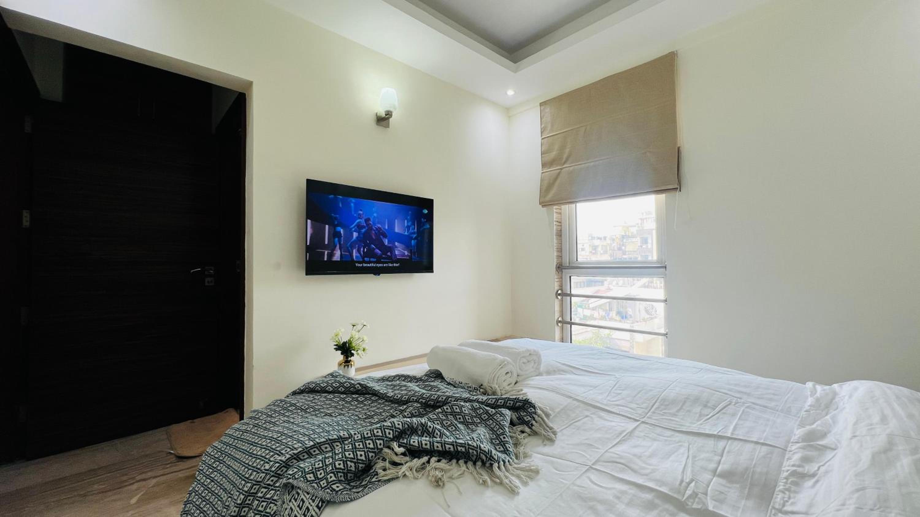  Standard Two Bedroom Apartment - Photo 6