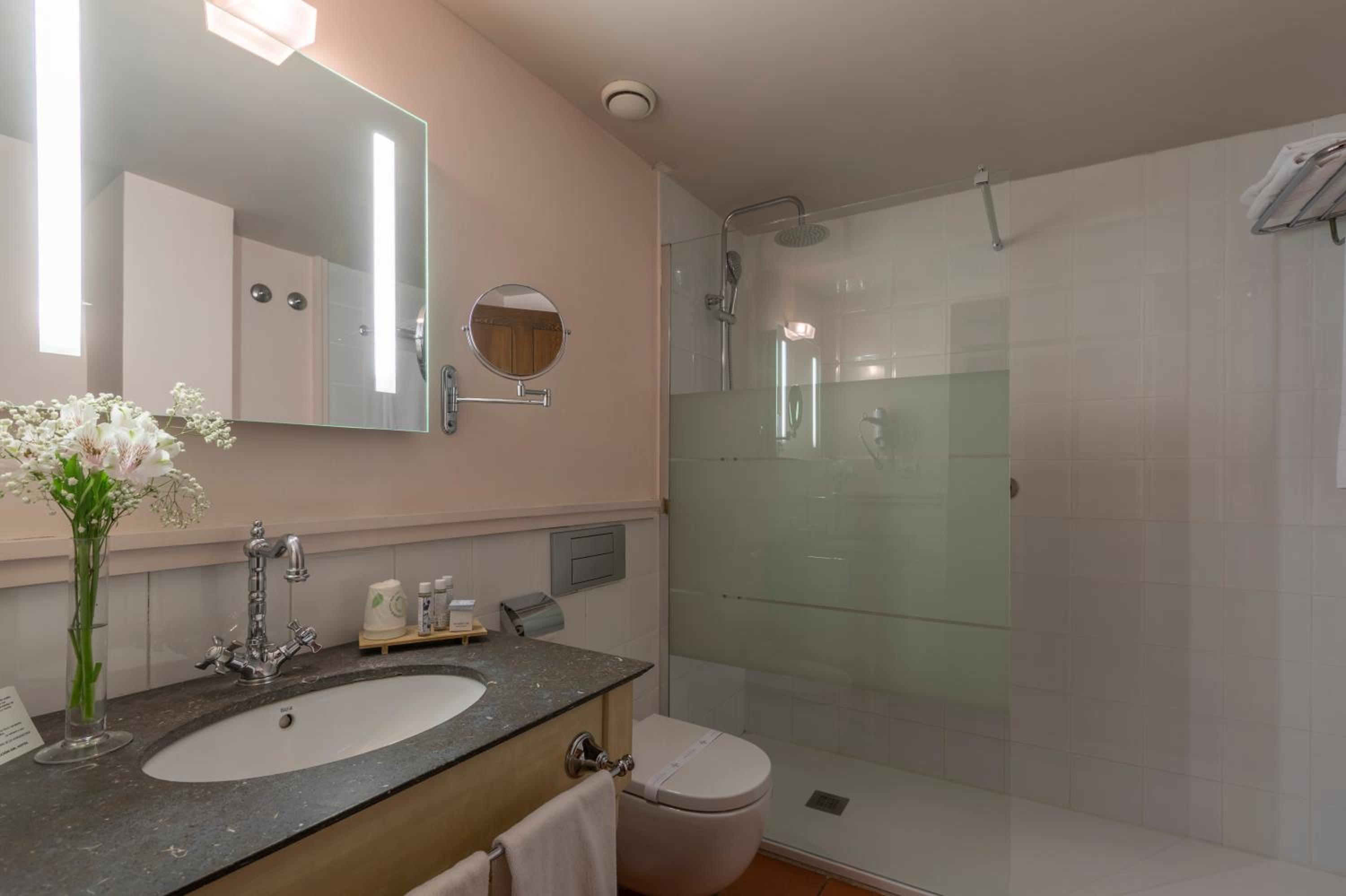 Classic Triple Room - Photo 6