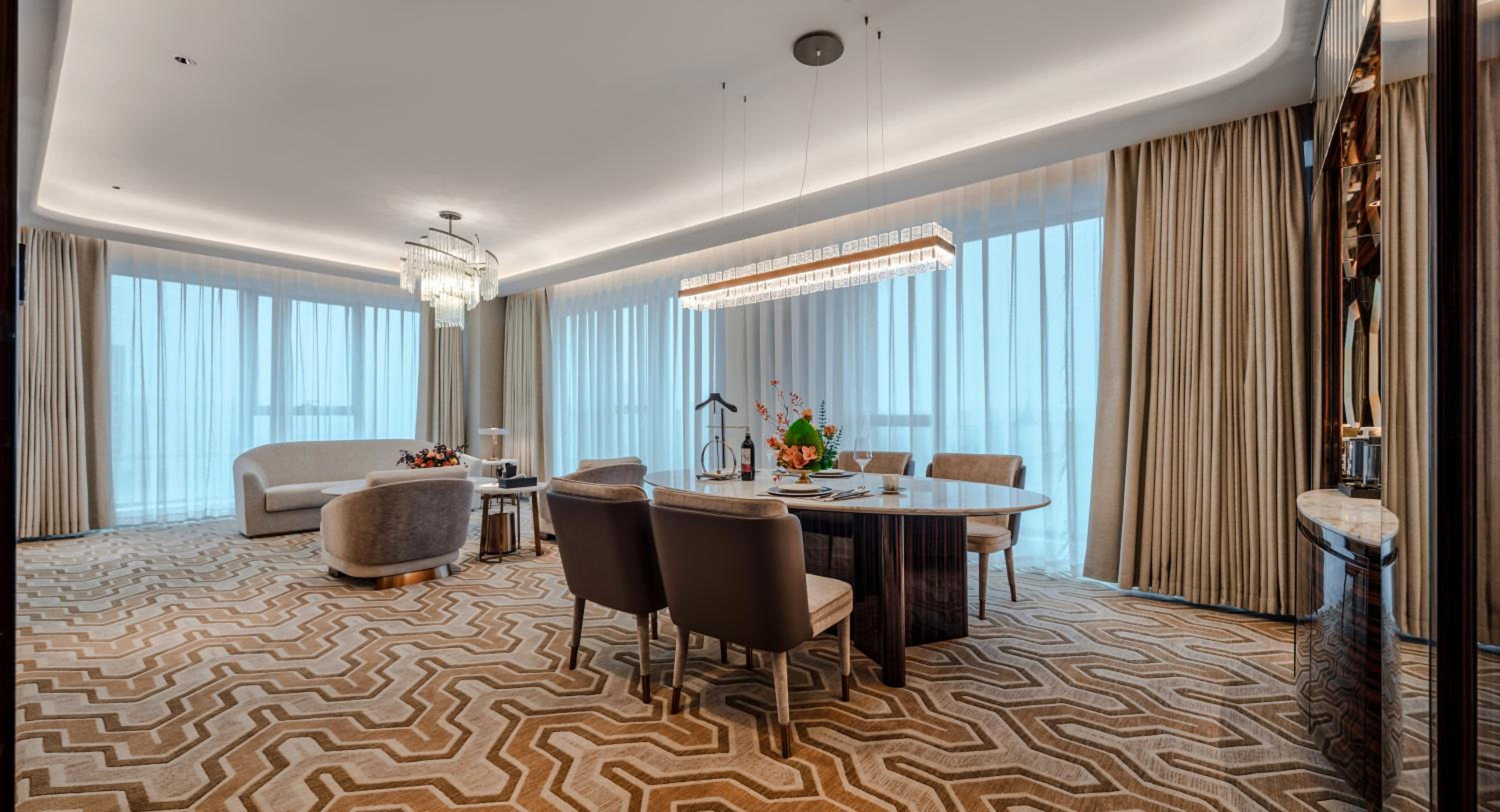 Deluxe Suite photo 3