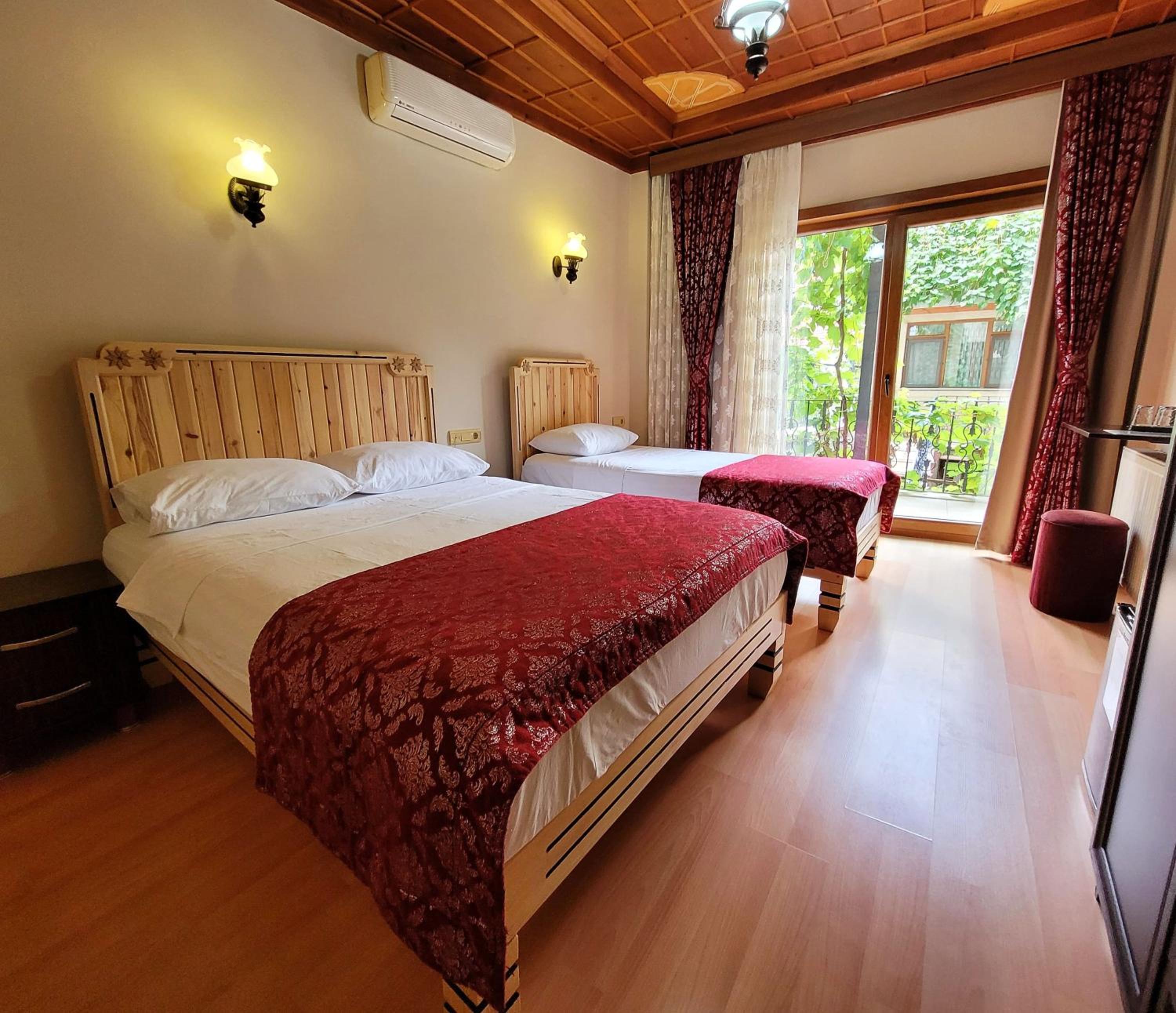 Standard Twin Room photo 3