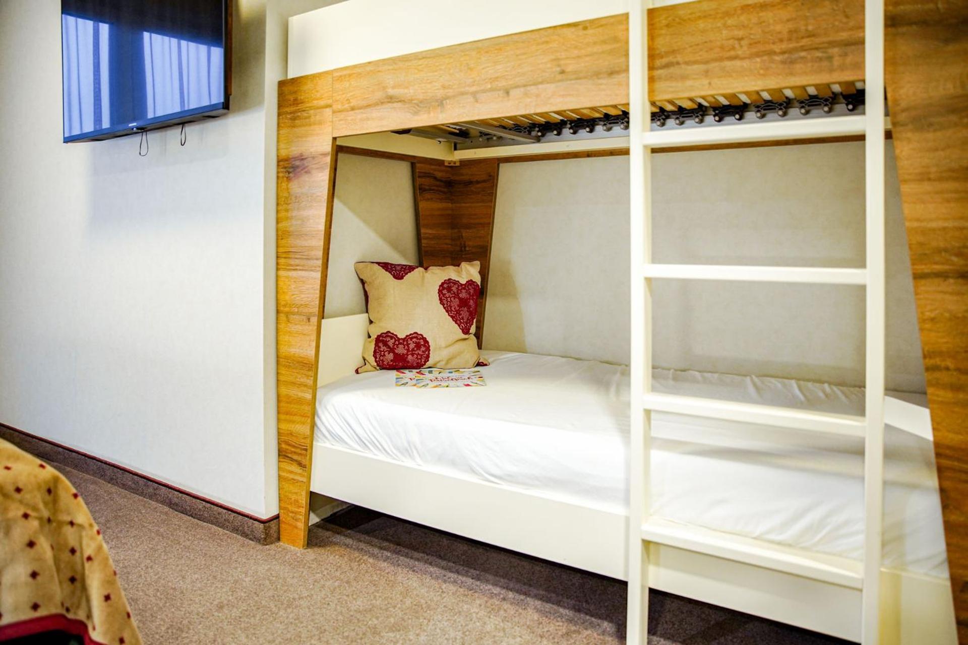 Large Double Room photo 3